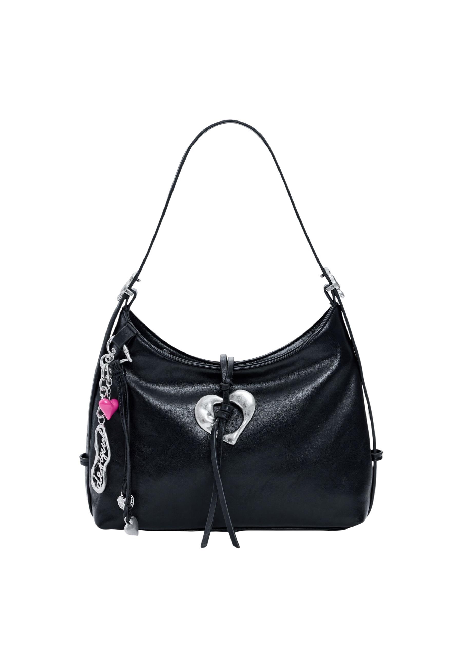 Desigual černá kabelka s přívěskem