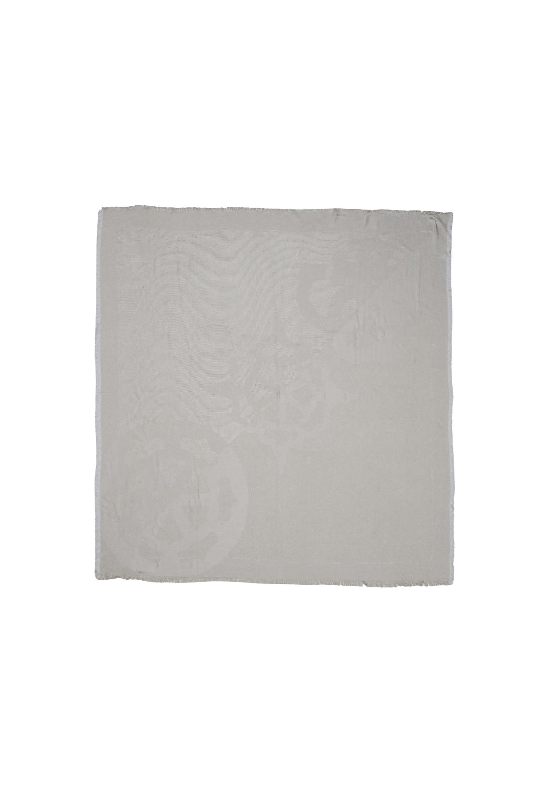 Guess šála pro ženy