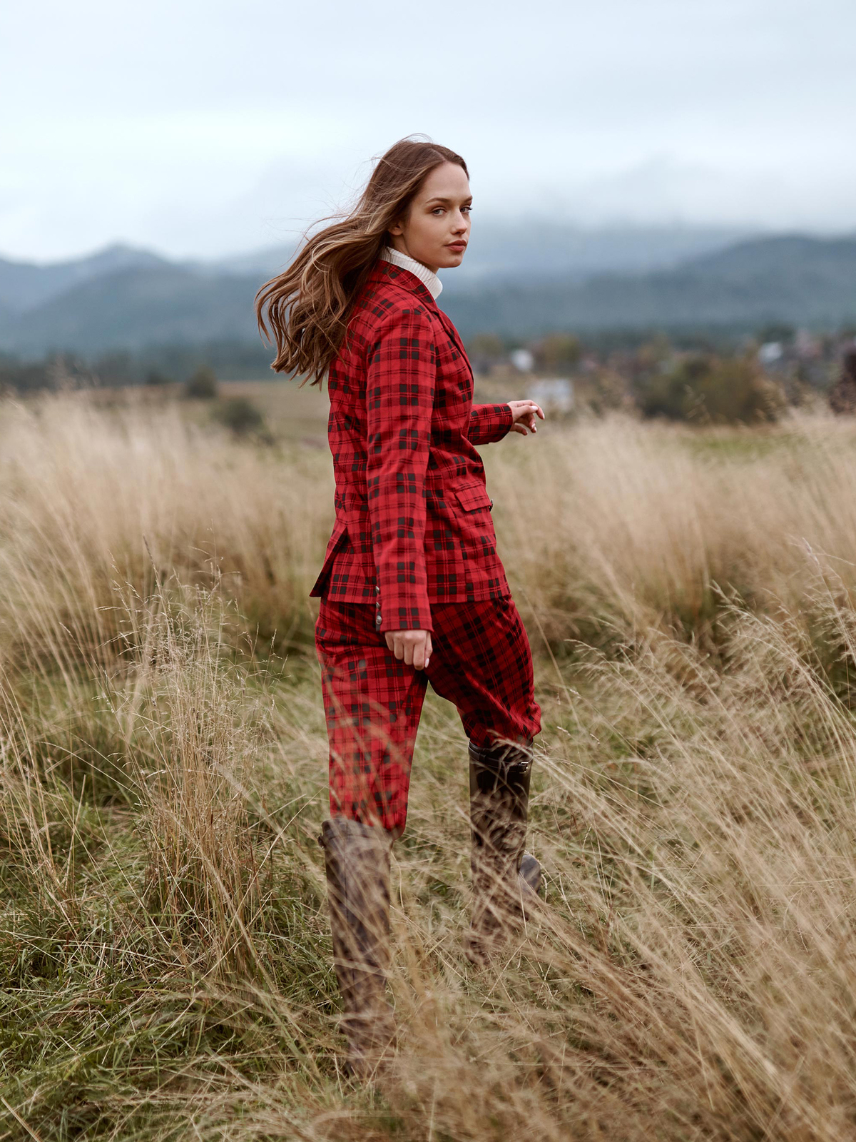 Pantaloni dama, Top Secret Checkered