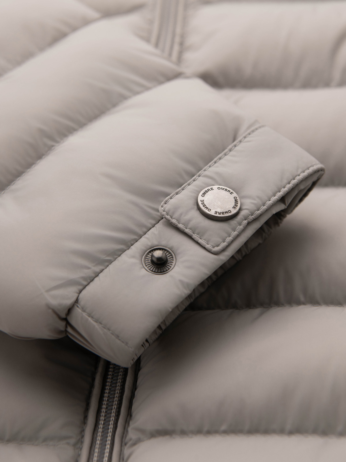 Ombre Men&#039;s quilted jacket with two fasteners - light grey