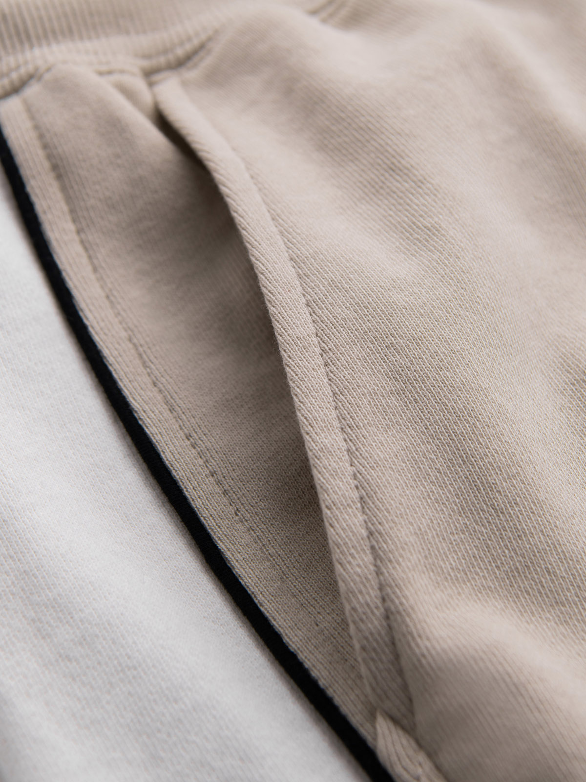 Ombre Men's short sweat shorts with wide stripes - beige