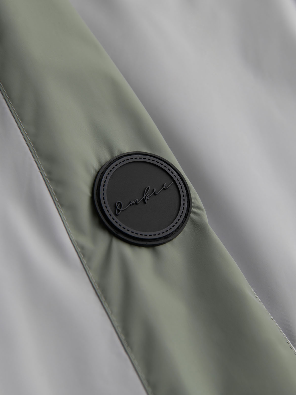 Ombre Men&#039;s contrast hooded windbreaker jacket - olive-gray