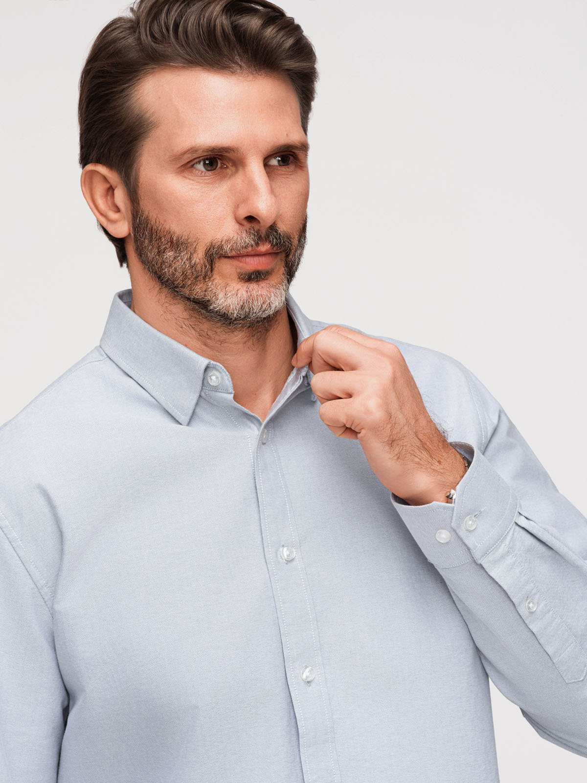 Ombre Elegant men's oxford shirt with embroidery - blue