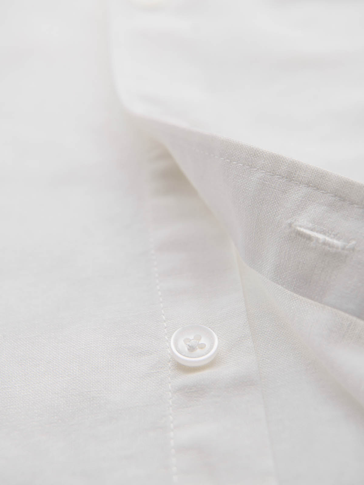 Ombre Men&#039;s short-sleeved linen-cotton shirt with pocket - broken white