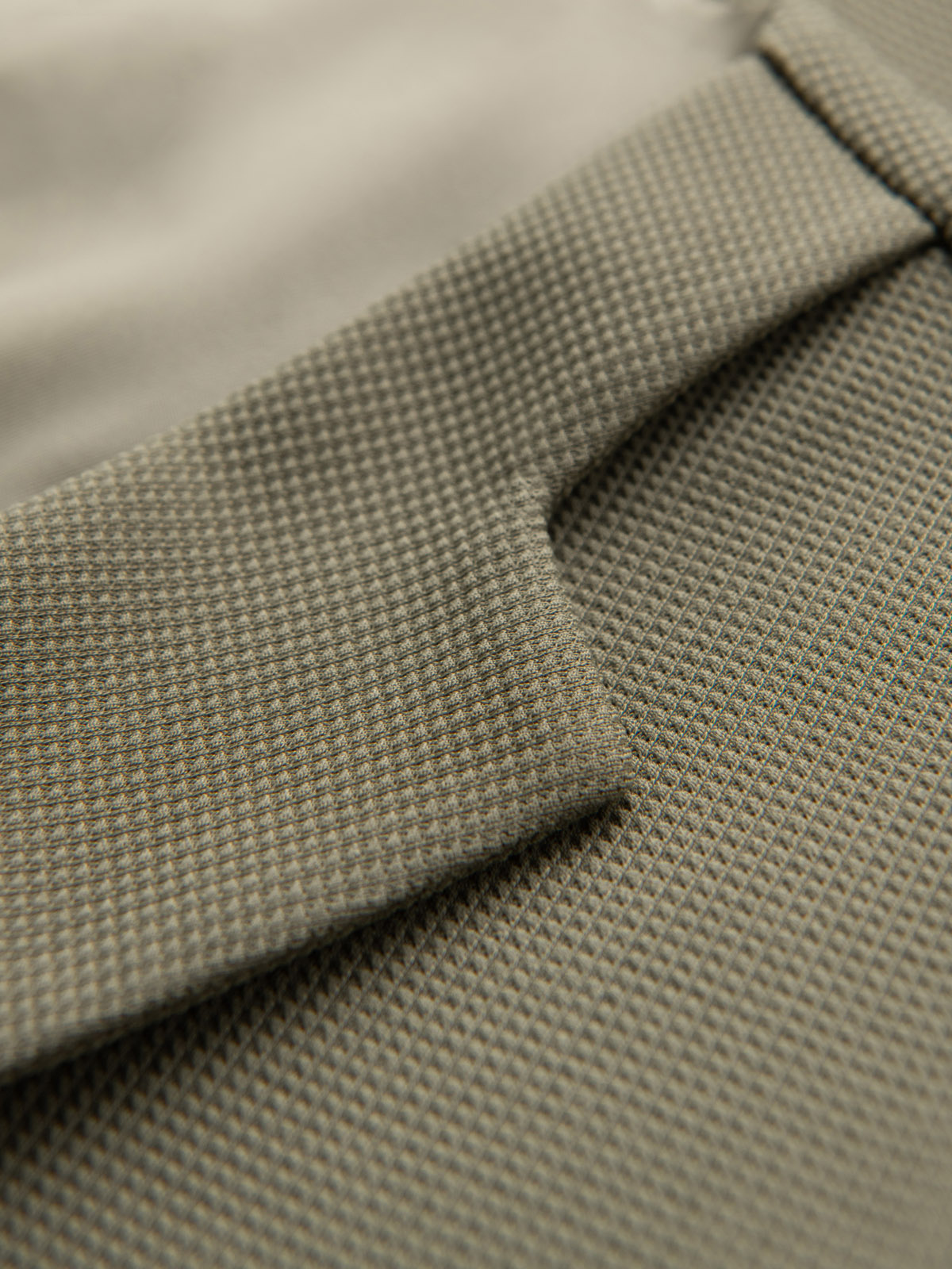 Ombre Fitted men&#039;s structured knit vest with lapels - olive