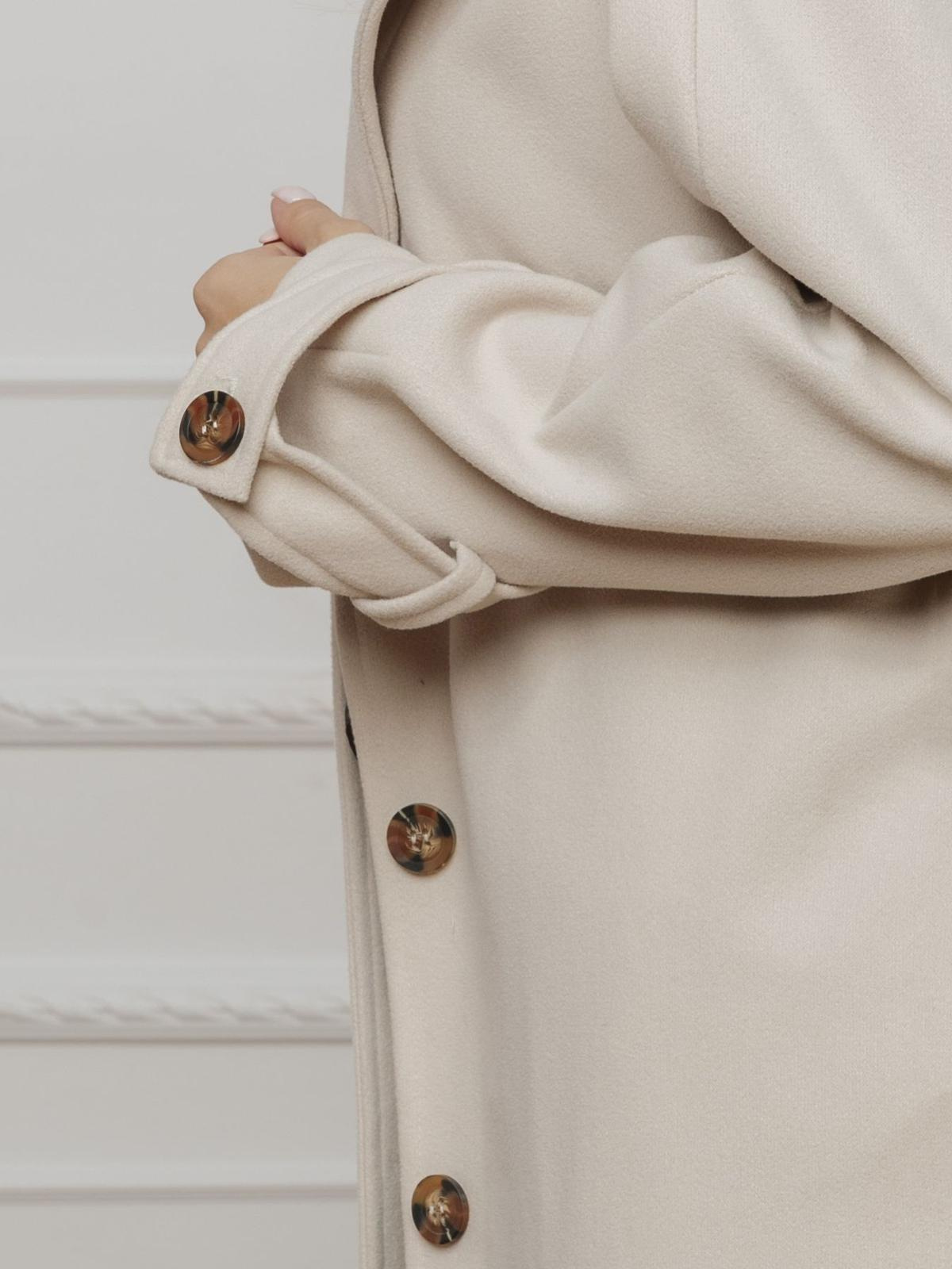 Edoti Fashionable women's coat CL