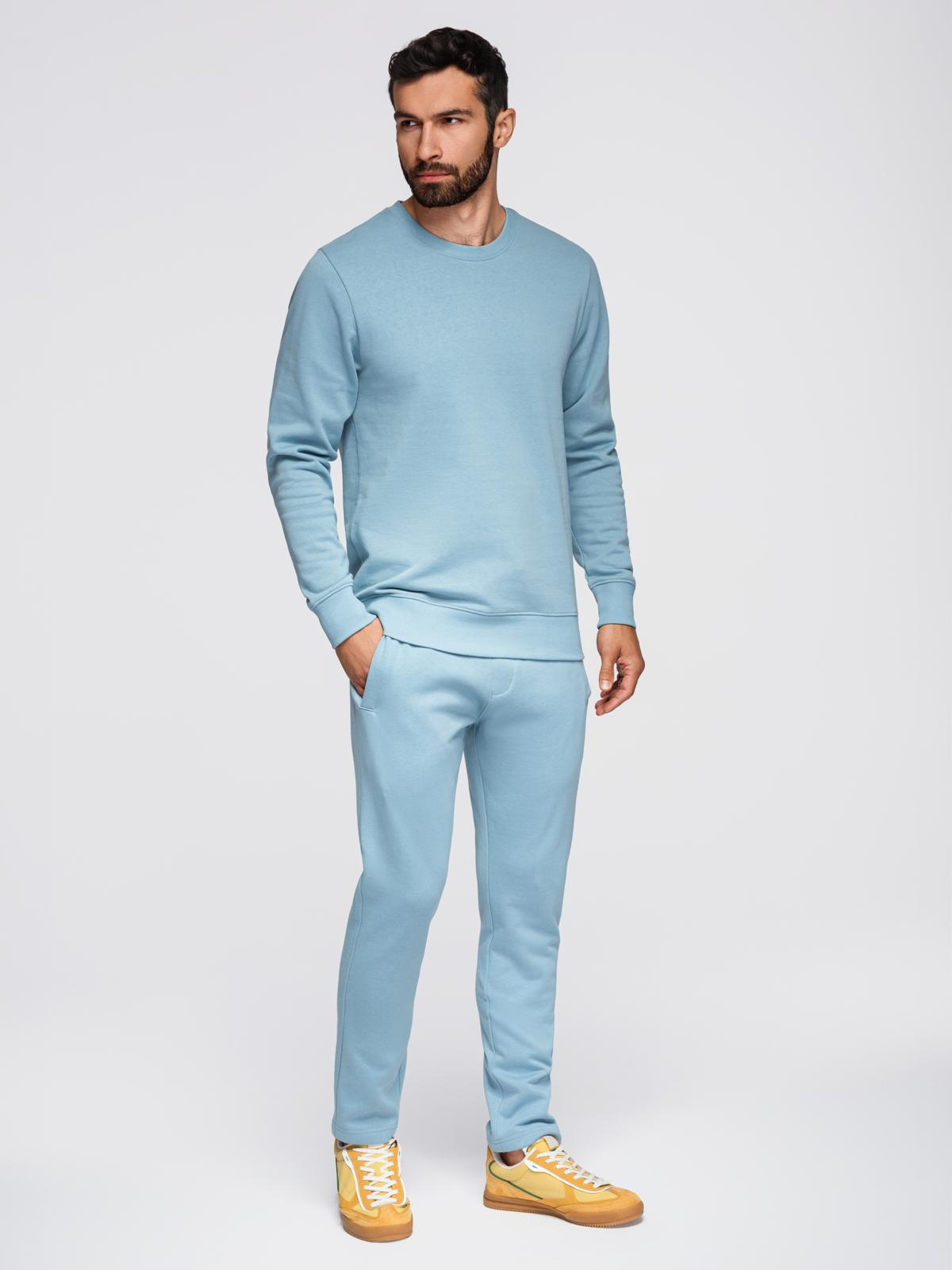 Ombre: pentru bărbați adidași cu design rafinat