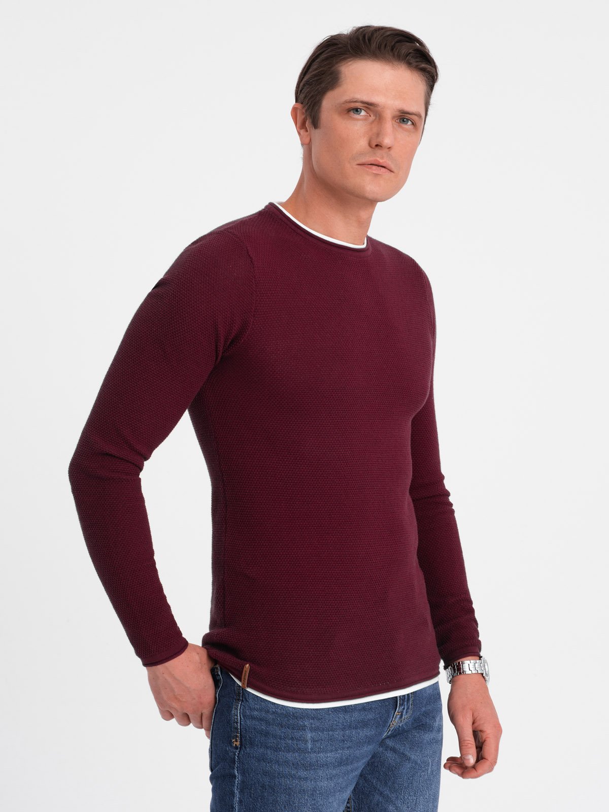 Levně Ombre Men's cotton sweater with round neckline - maroon