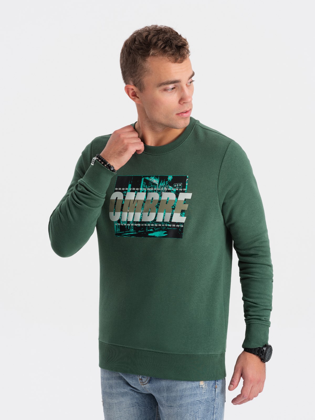 Levně Ombre Men's printed over-the-head sweatshirt - green