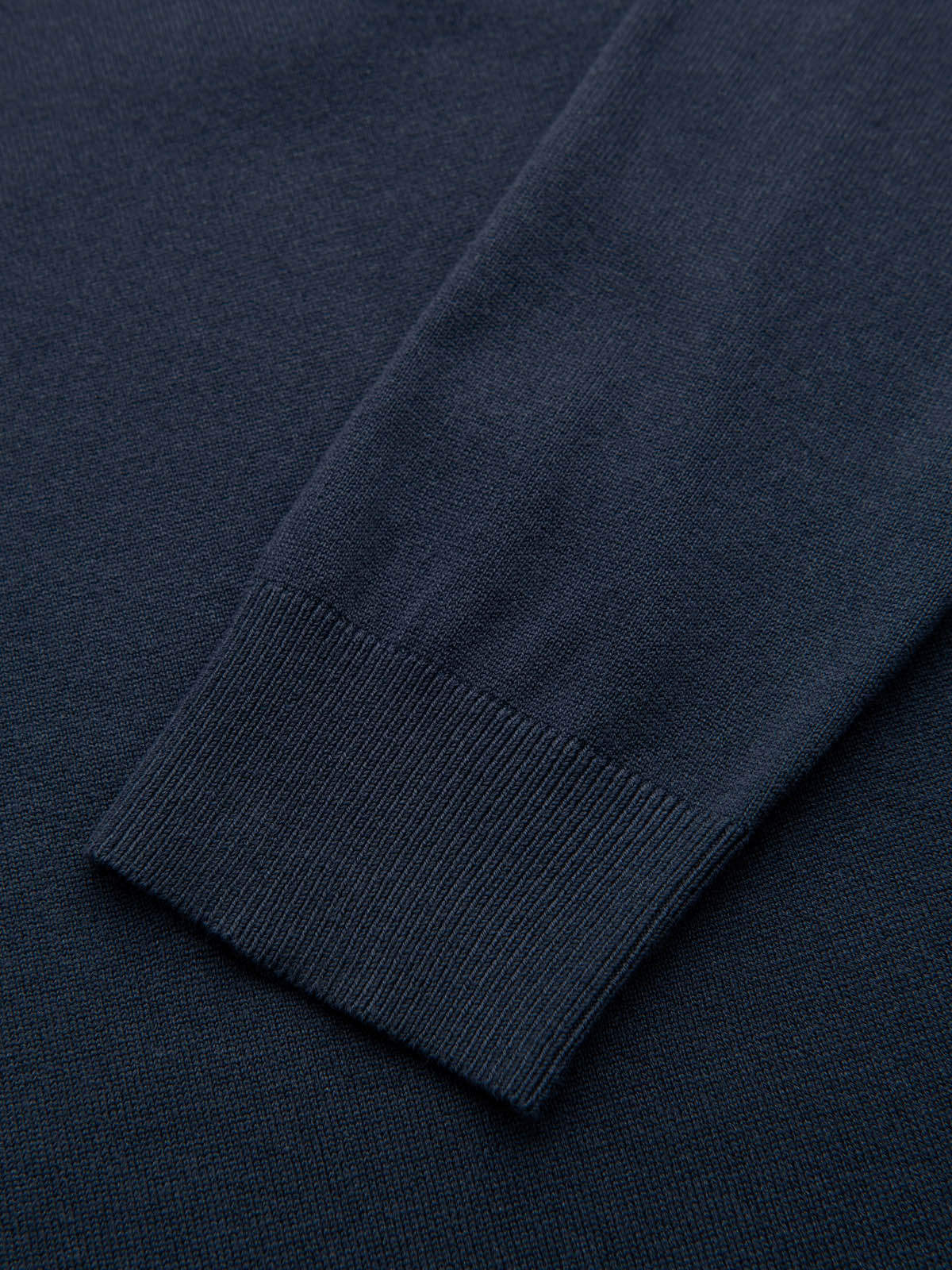 Ombre Men&#039;s sweater with viscose and spread neckline - navy blue