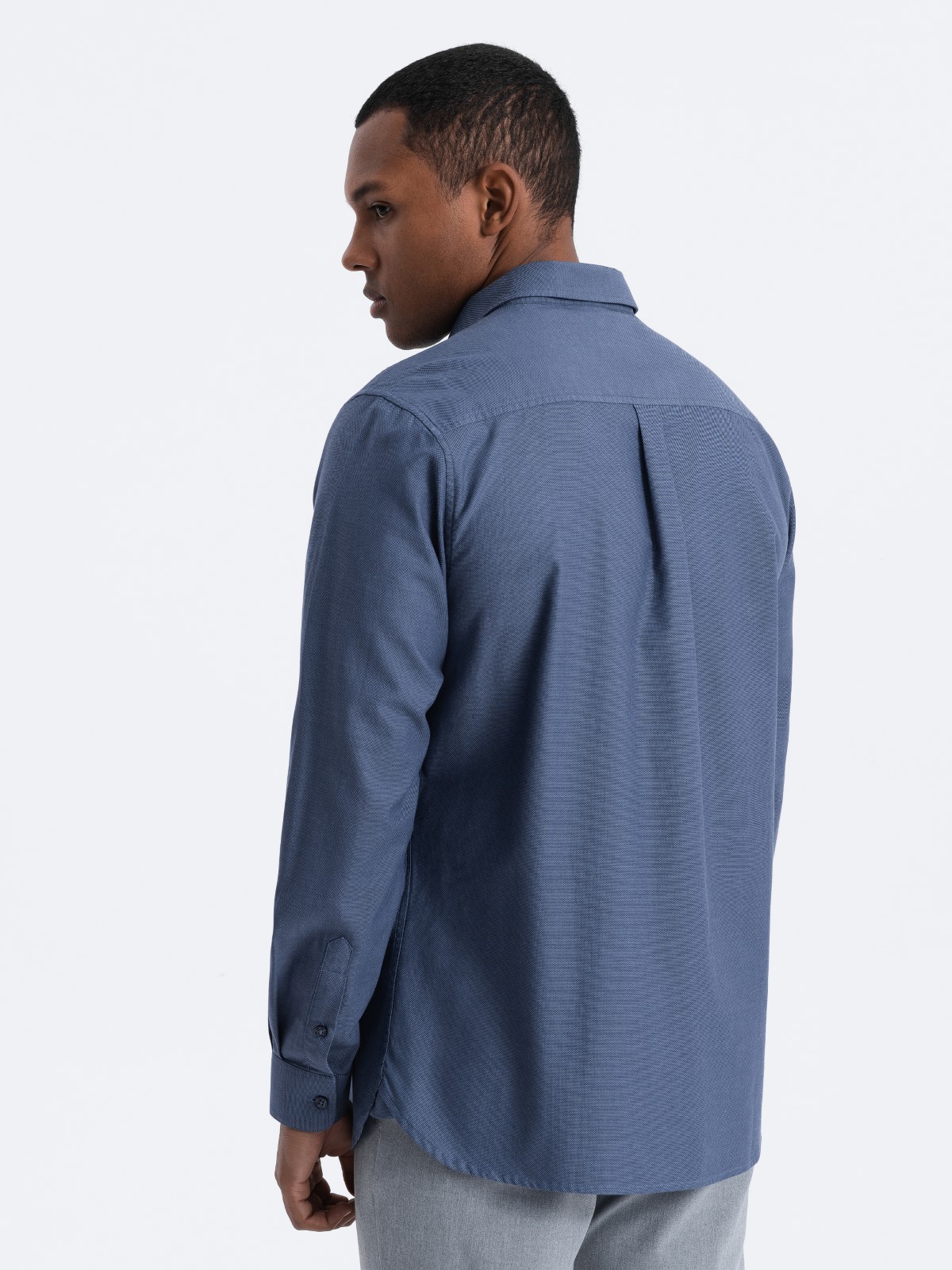 Ombre Men&#039;s cotton shirt with pocket REGULAR FIT - blue