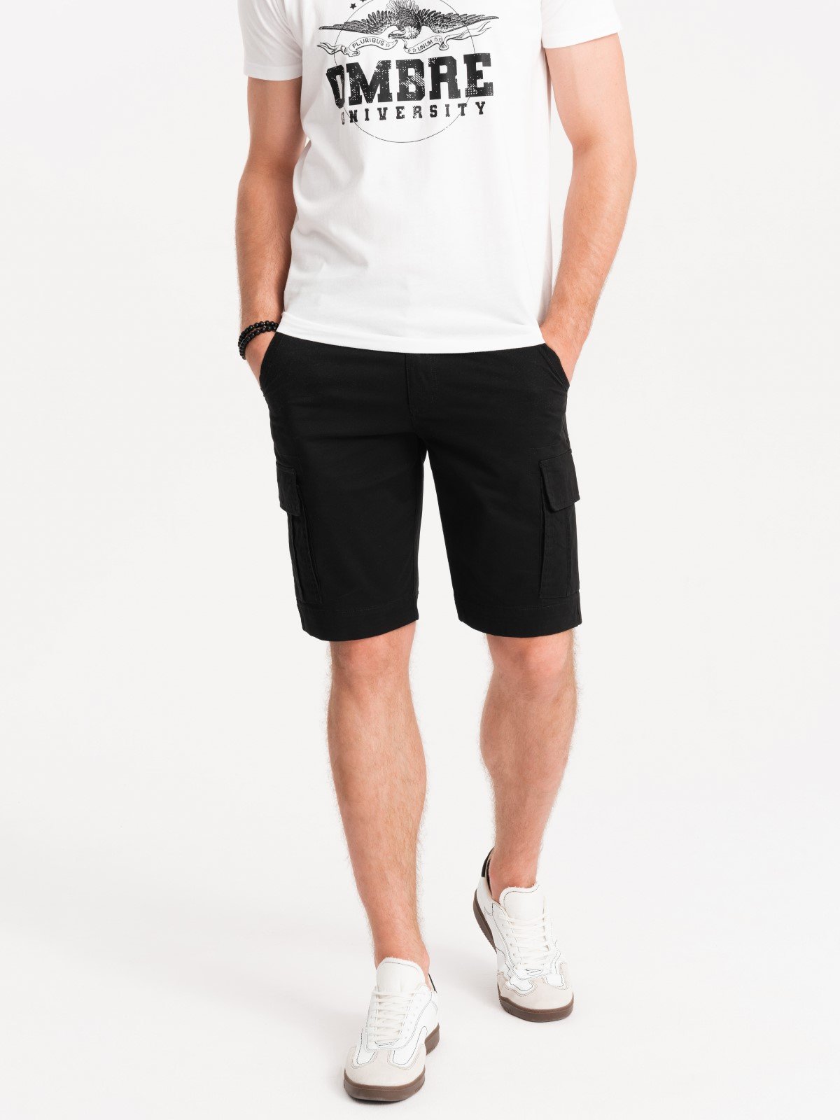 Ombre Men's single color shorts with cargo pockets - black