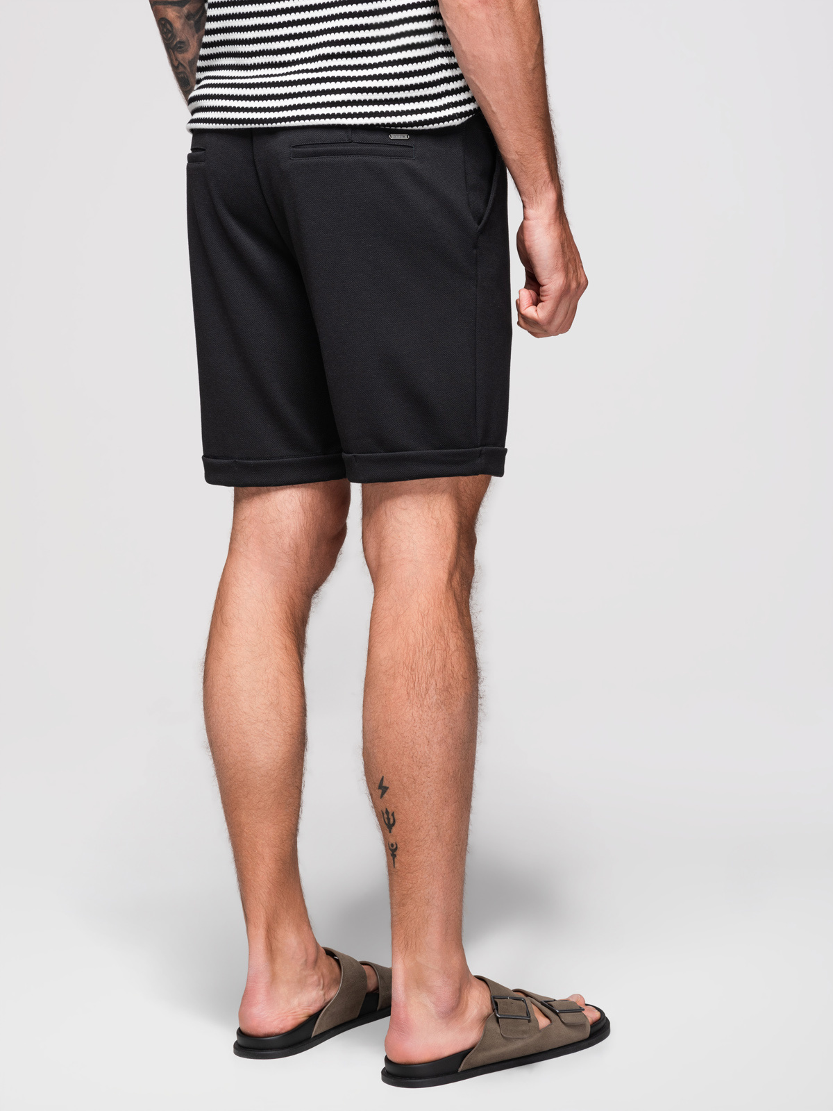 Ombre Men's knit shorts with rolled up legs - black