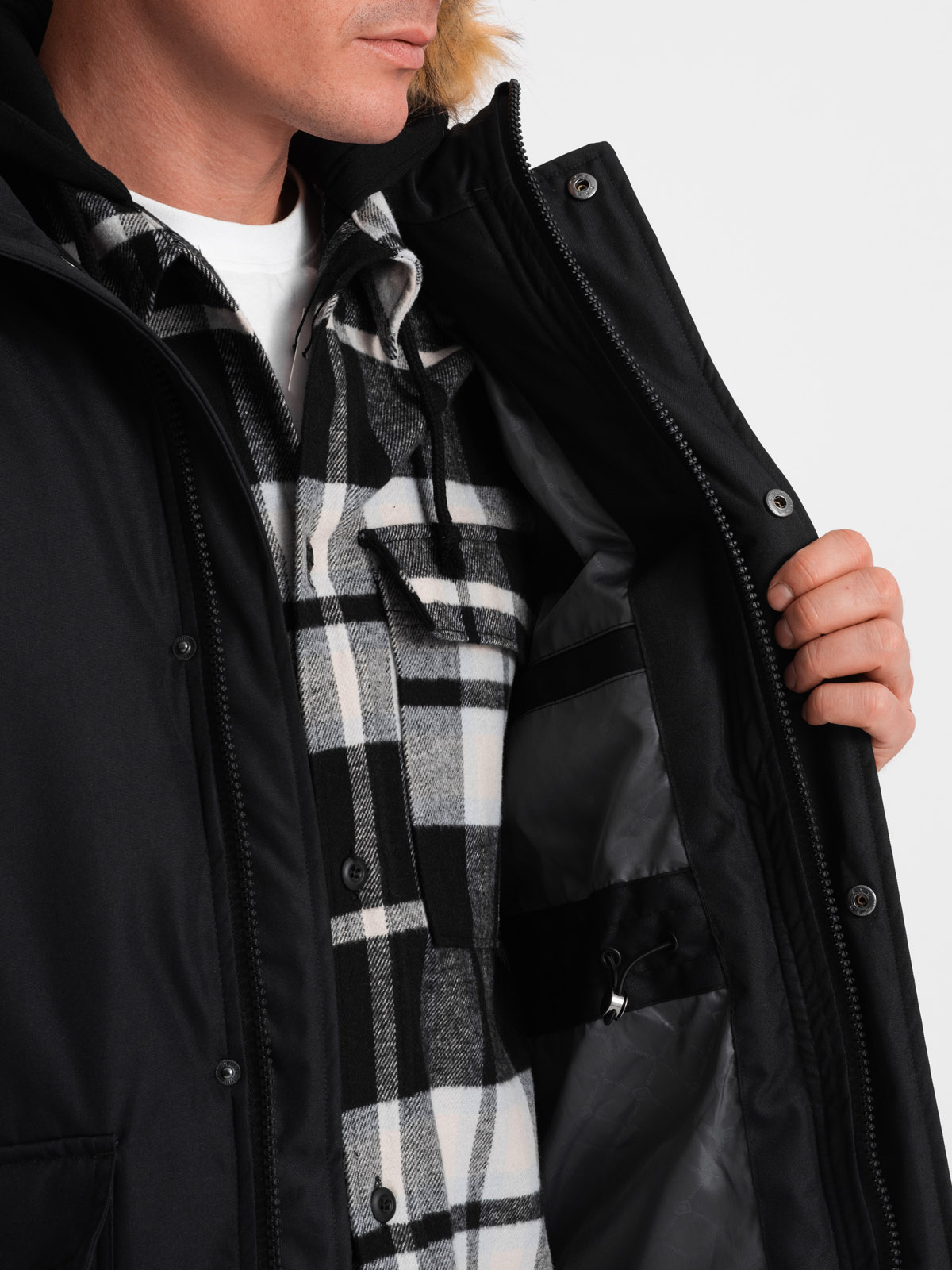 Ombre Alaskan men&#039;s winter jacket with detachable fur from the hood - black