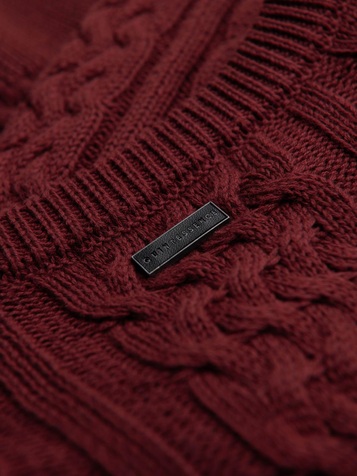 Ombre Elegant men&#039;s sweater with interesting weave - maroon