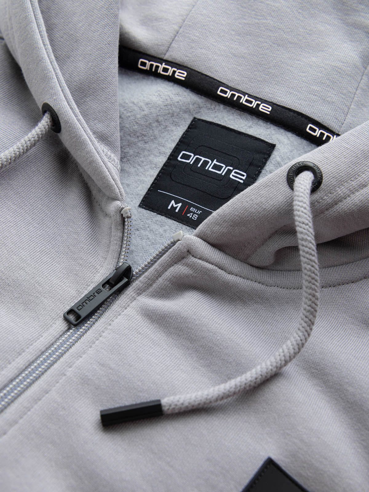 Ombre Men's unbuttoned sweatshirt with hood and patch - grey