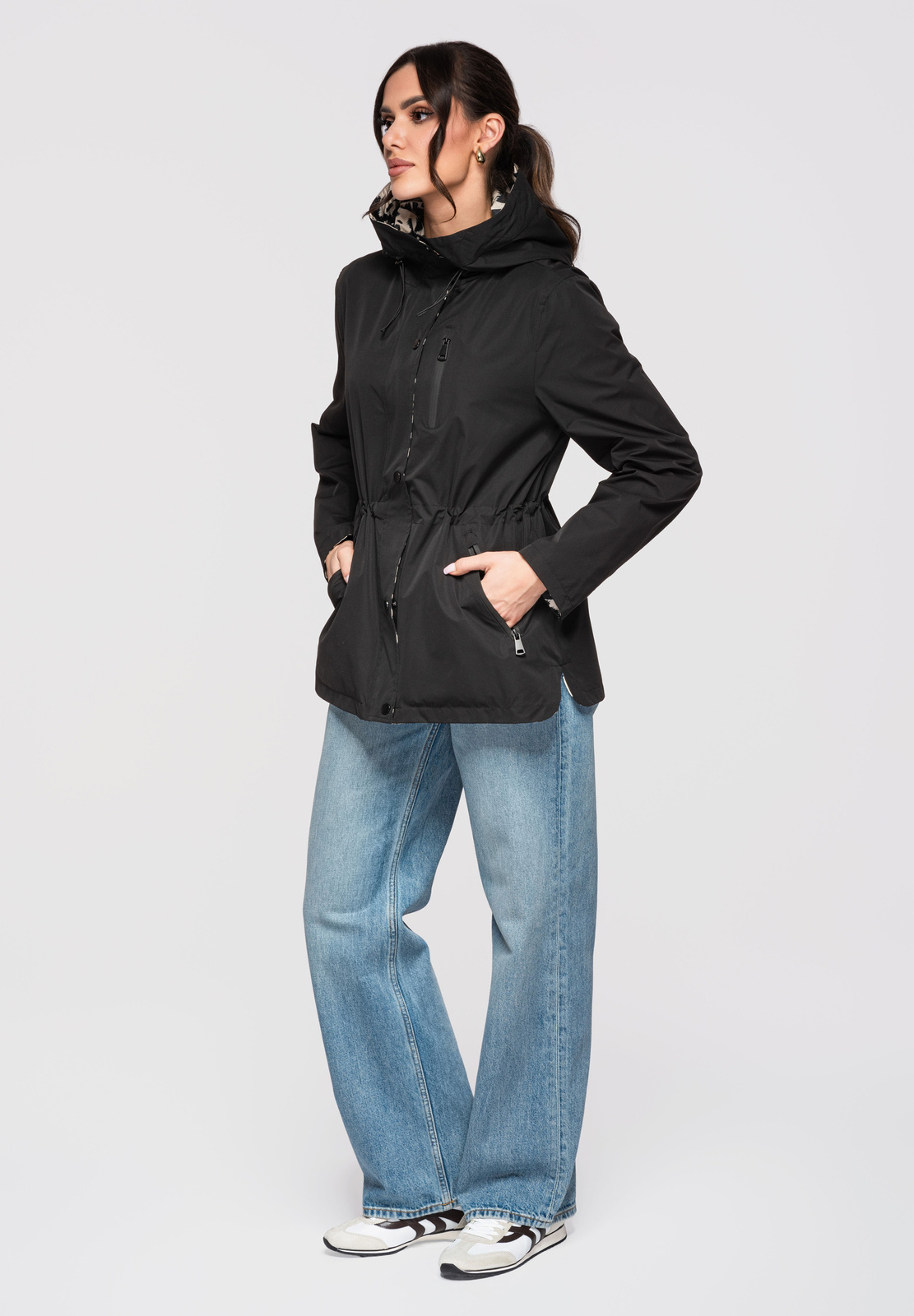 Krátký ženský kabát LARICA