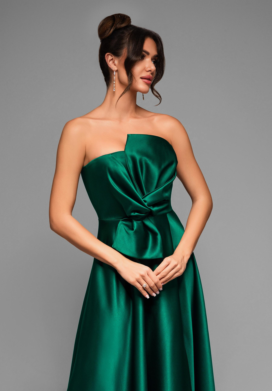 Edoti Evening dress LA-OM