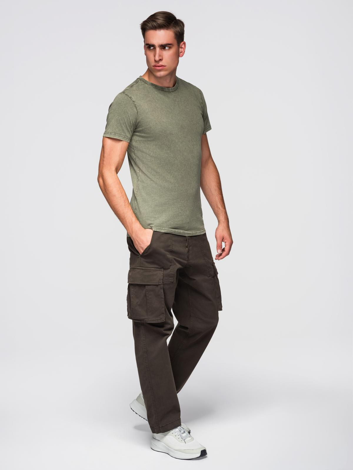 Ombre Men's t-shirt with wash effect - olive