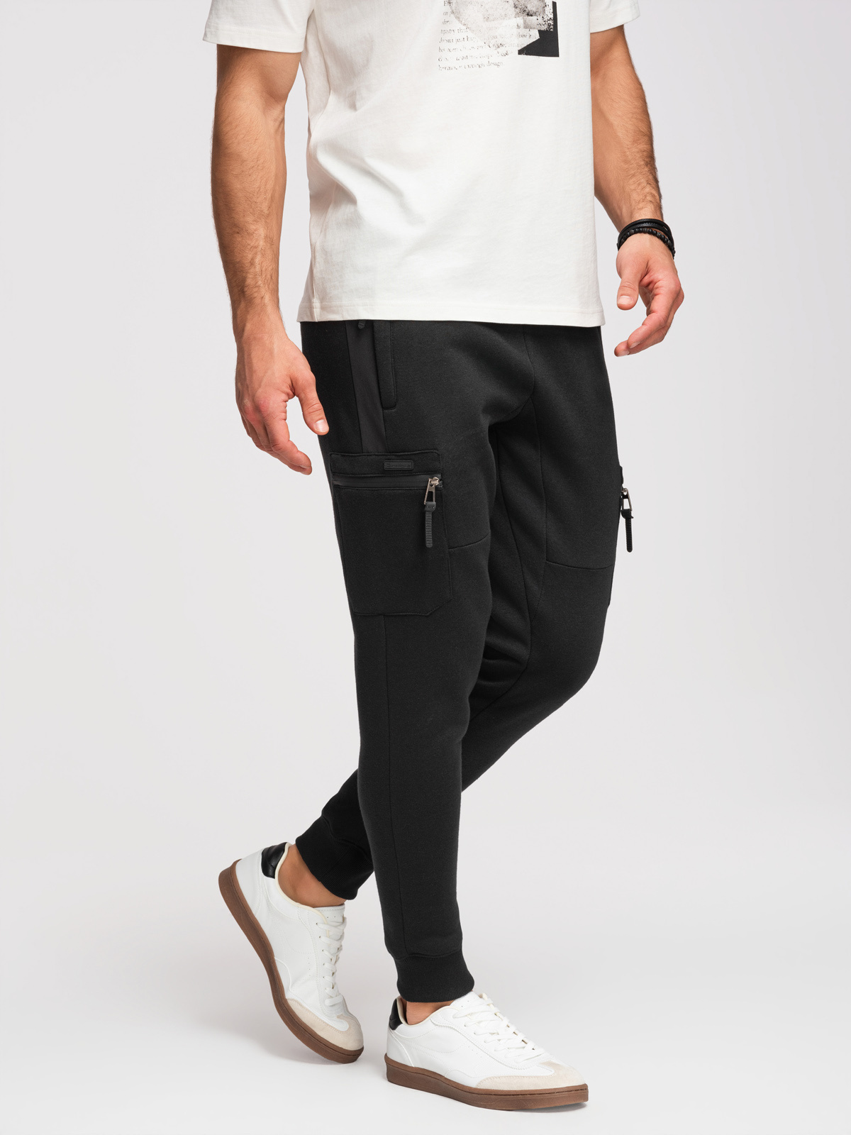 Levně Pánské jogger tepláky s kapsami Ombre