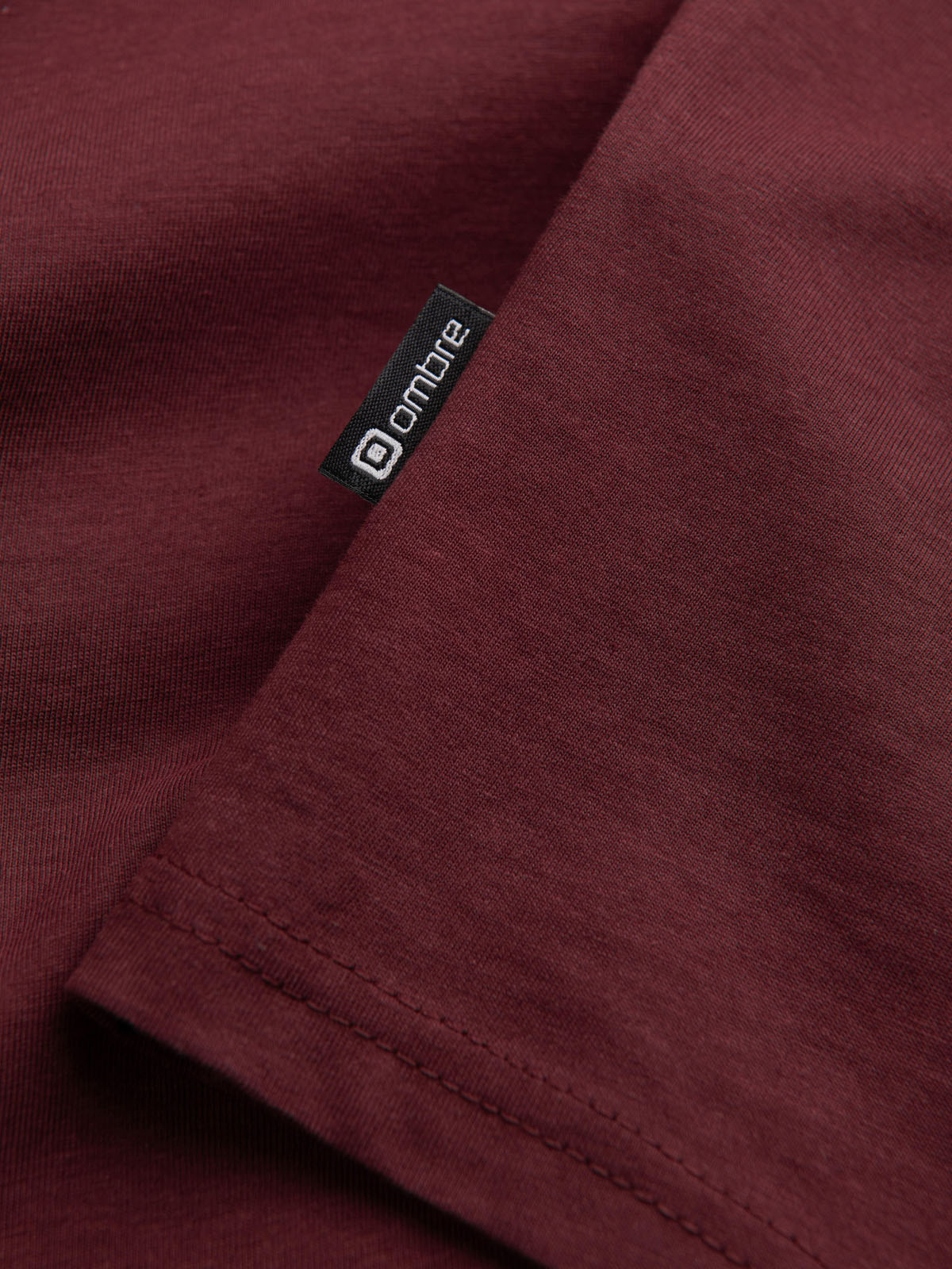 Ombre Men's unprinted longsleeve with a crew neckline - maroon