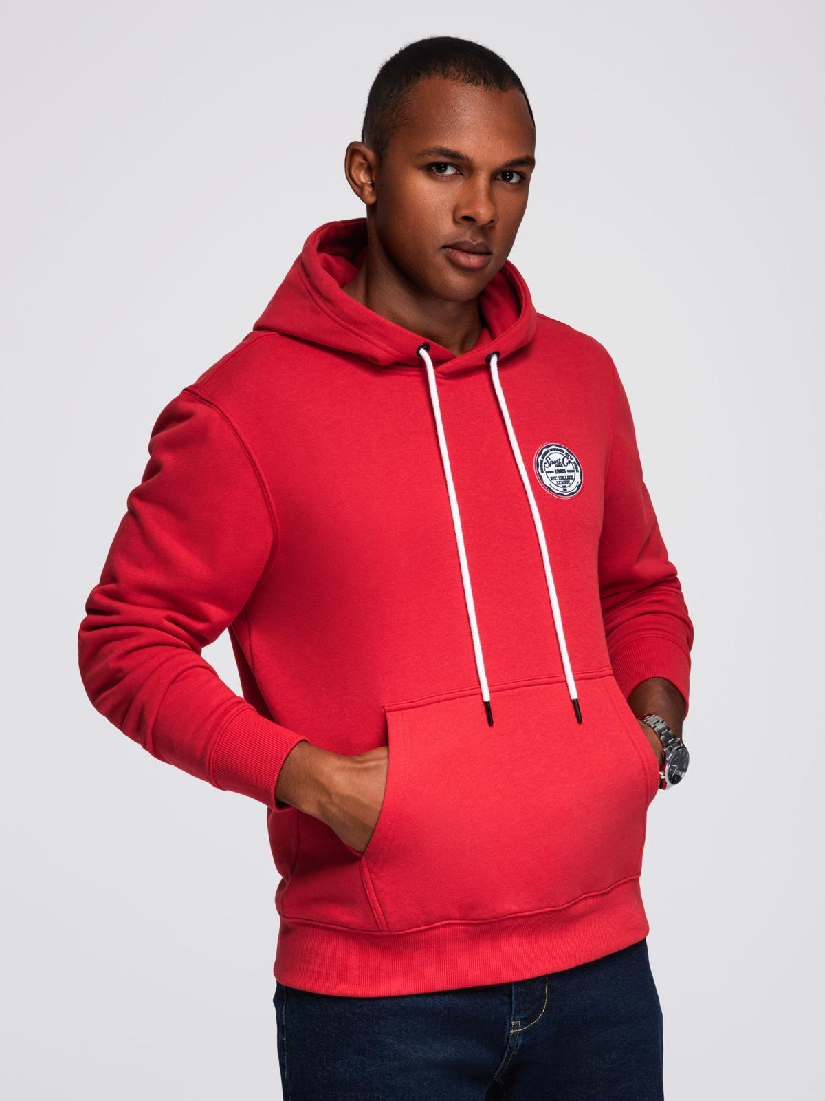 Ombre Men&#039;s kangaroo sweatshirt with hood and college style patch - red