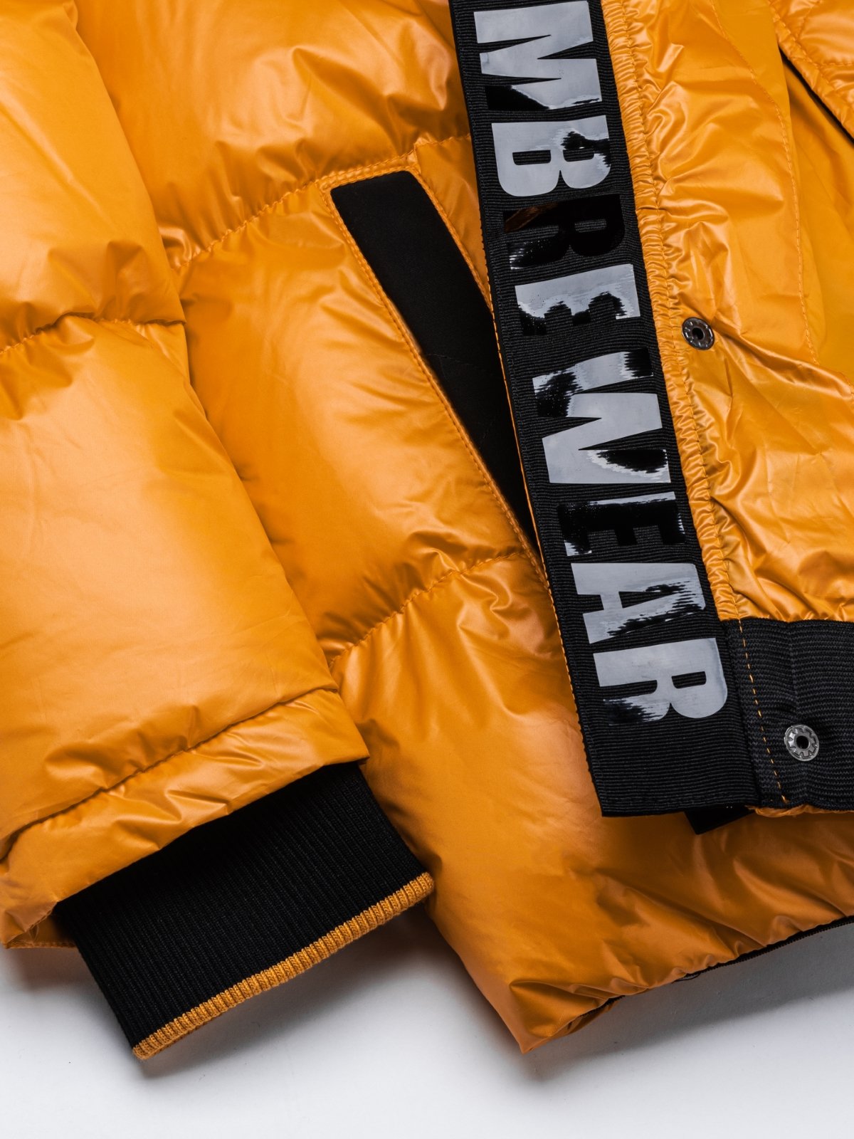 Geaca barbati, Ombre