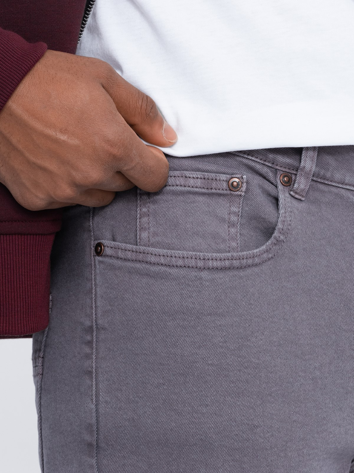 Pantaloni barbati, Ombre Basic