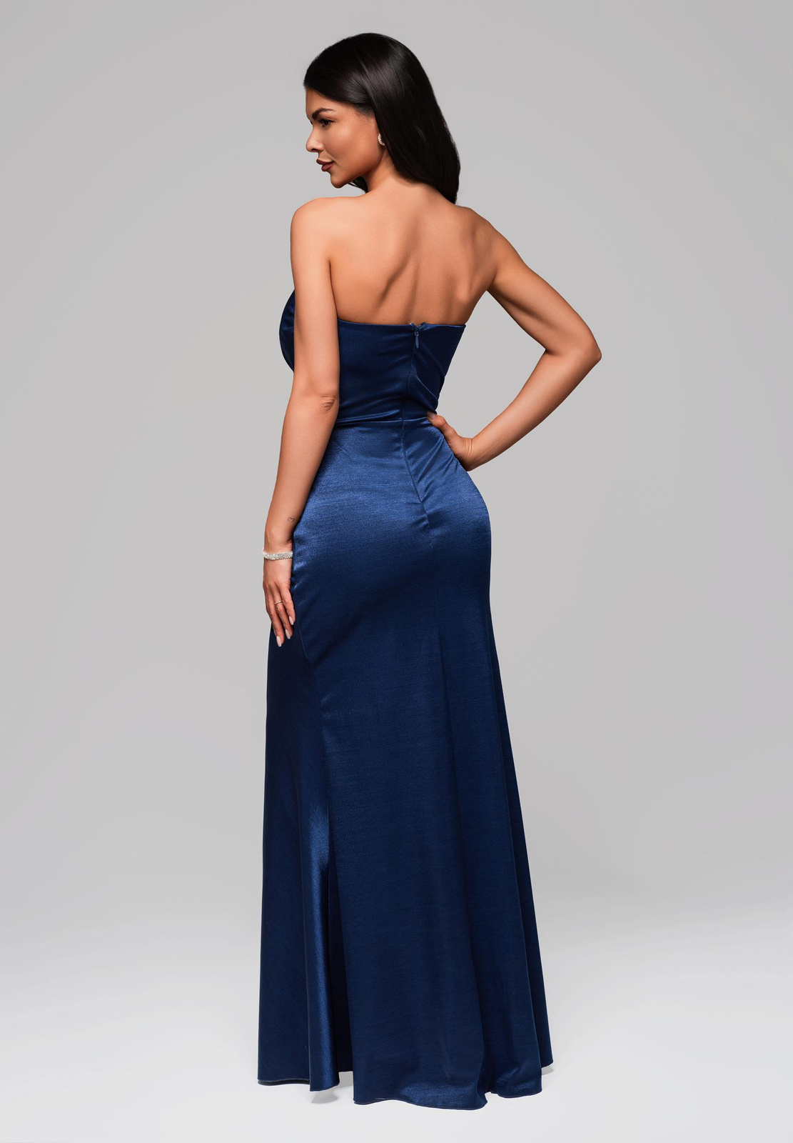 Edoti Evening dress LA-OM
