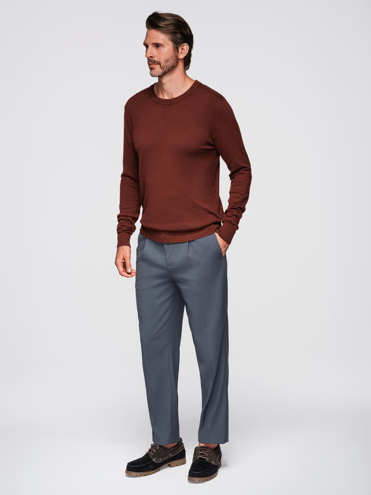 Ombre Men&#039;s sweater with round neckline in stretch knit with classic weave - maroon