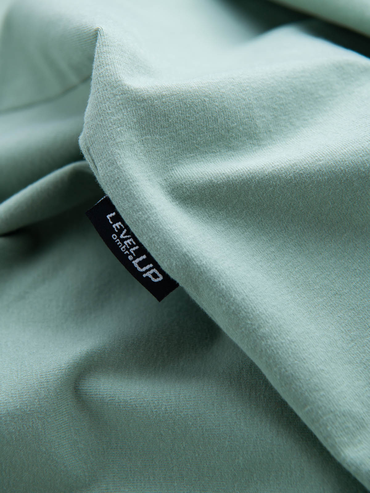 Ombre Men's LOOSE FIT cotton t-shirt with round neckline - mint