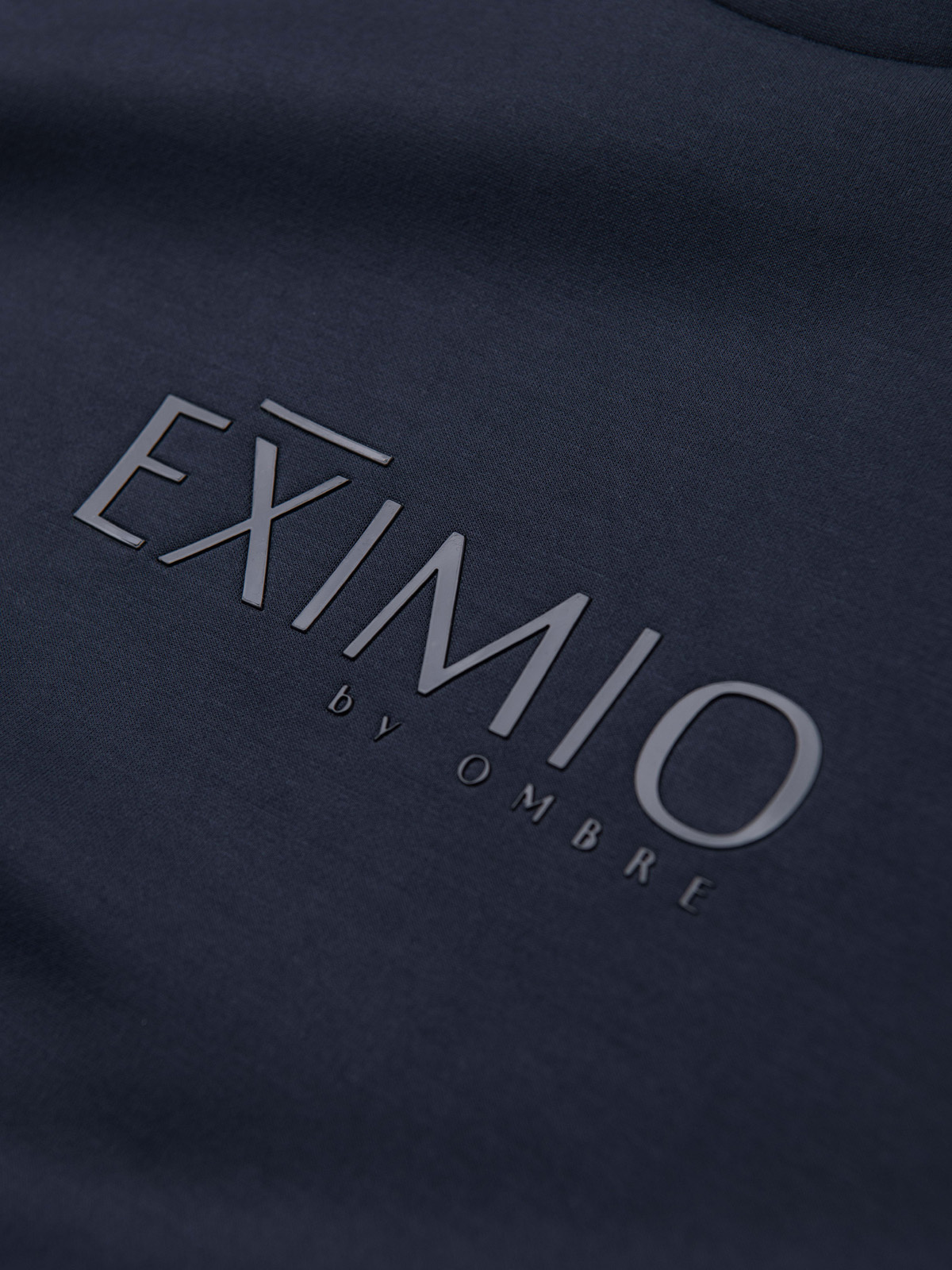 Ombre Men's regular sweatshirt with shiny print on chest - dark blue