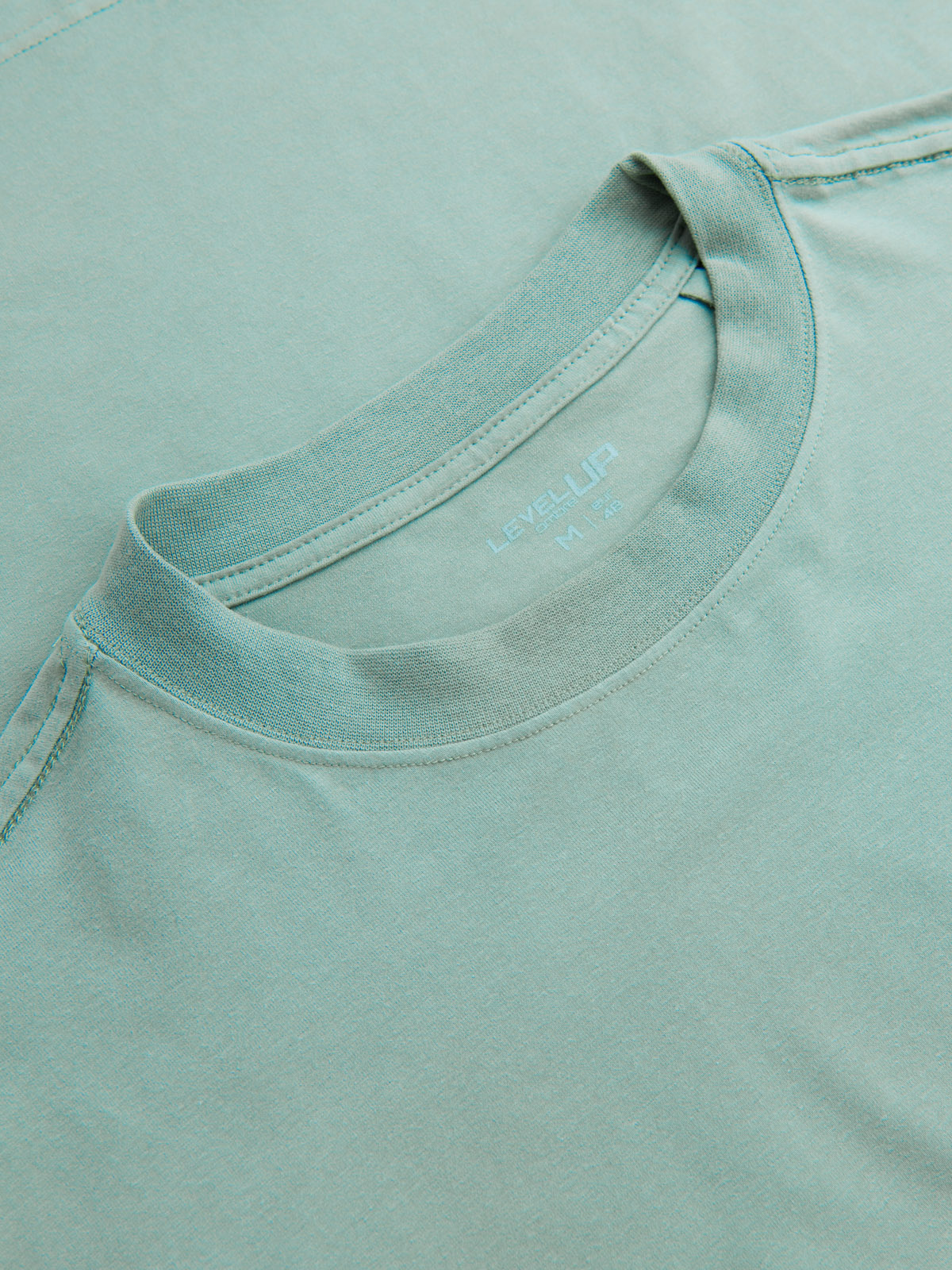 Ombre Men's LOOSE FIT cotton t-shirt with round neckline - mint