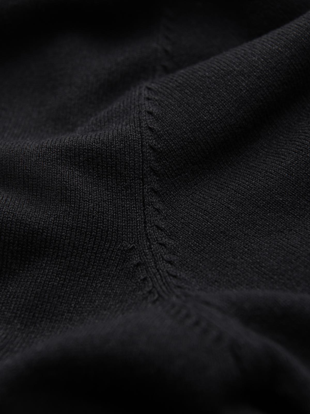 Ombre Men&#039;s knitted fitted turtleneck with viscose - black