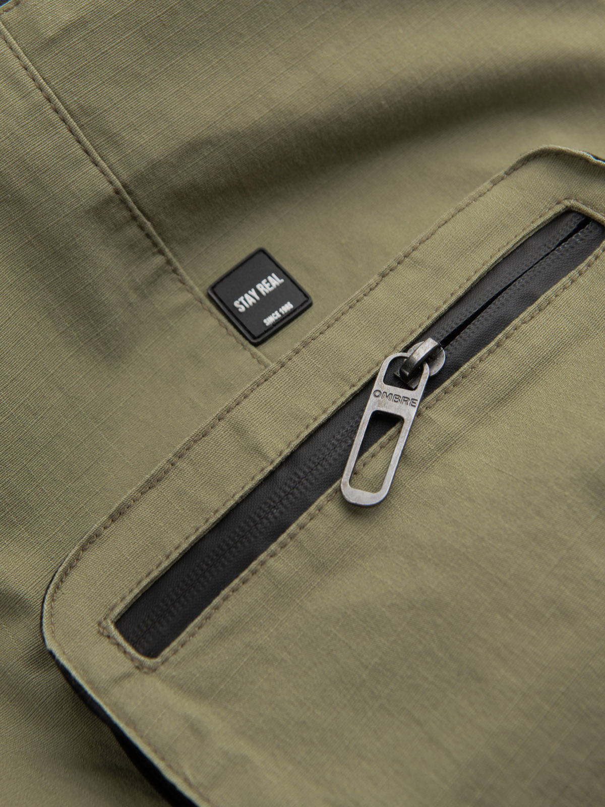 Ombre Men&#039;s JOGGER pants with zippered cargo pockets - light olive