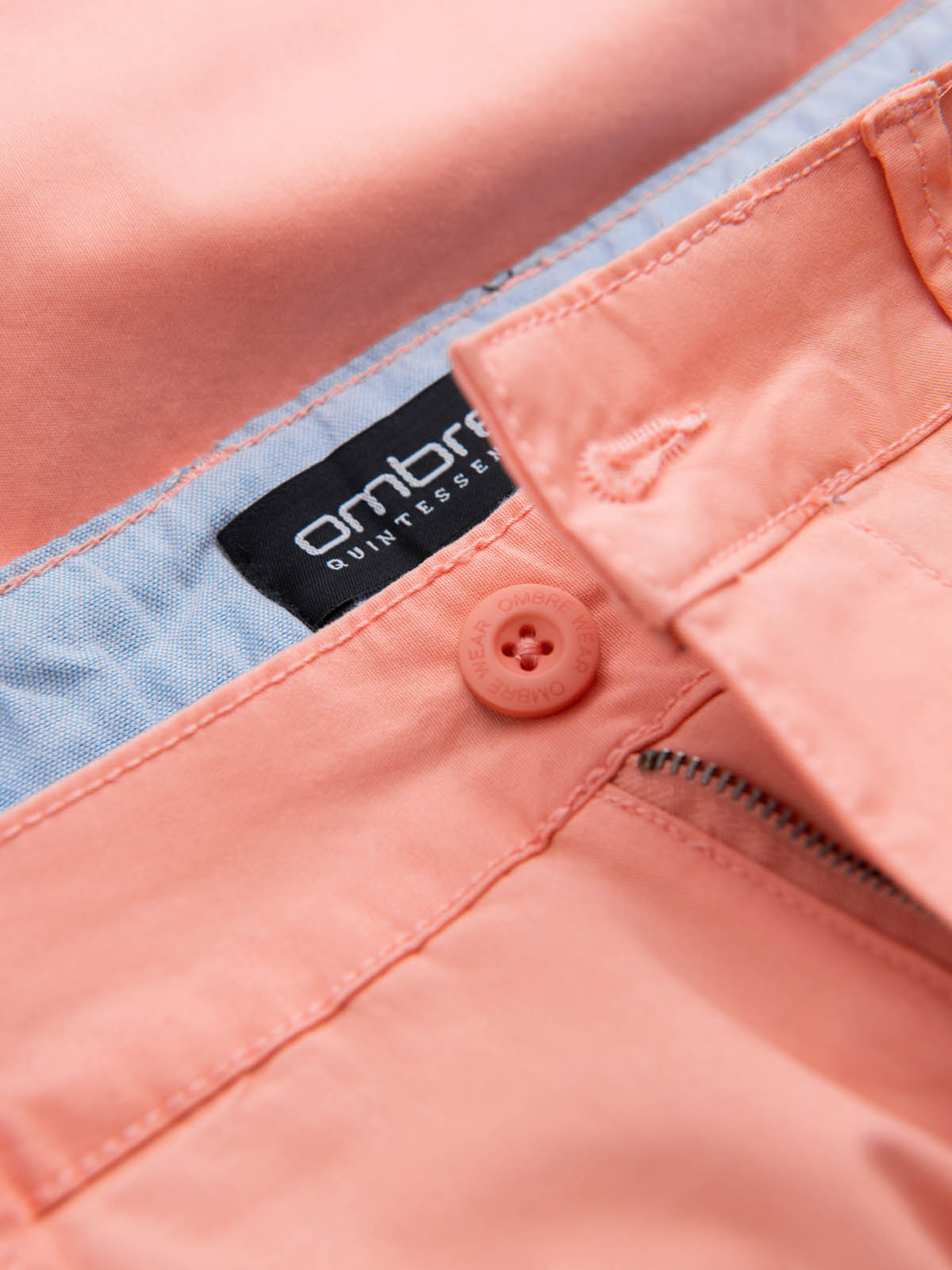 Ombre Men&#039;s chinos shorts with contrasting turn-up