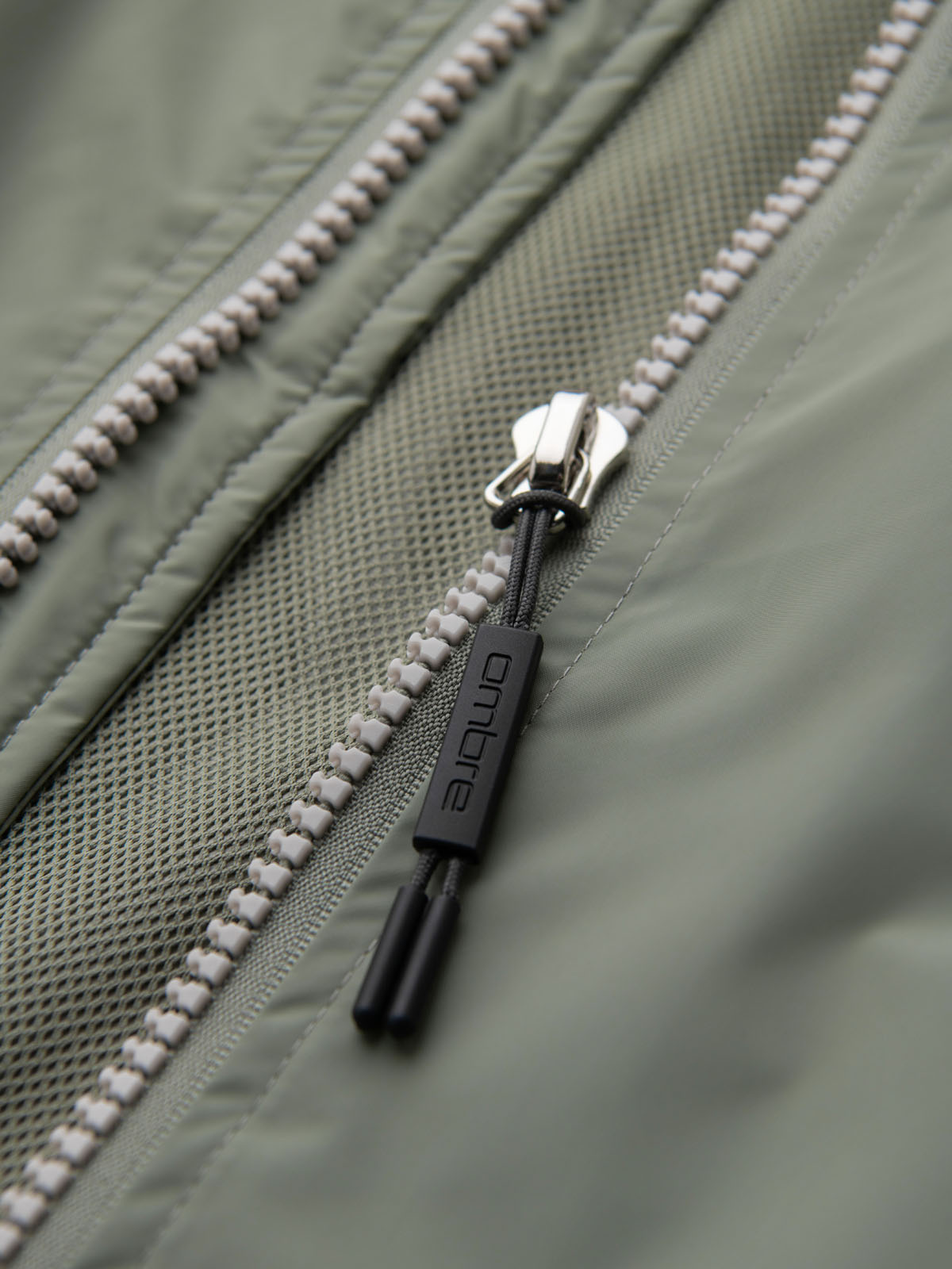 Ombre Men&#039;s contrast hooded windbreaker jacket - olive-gray