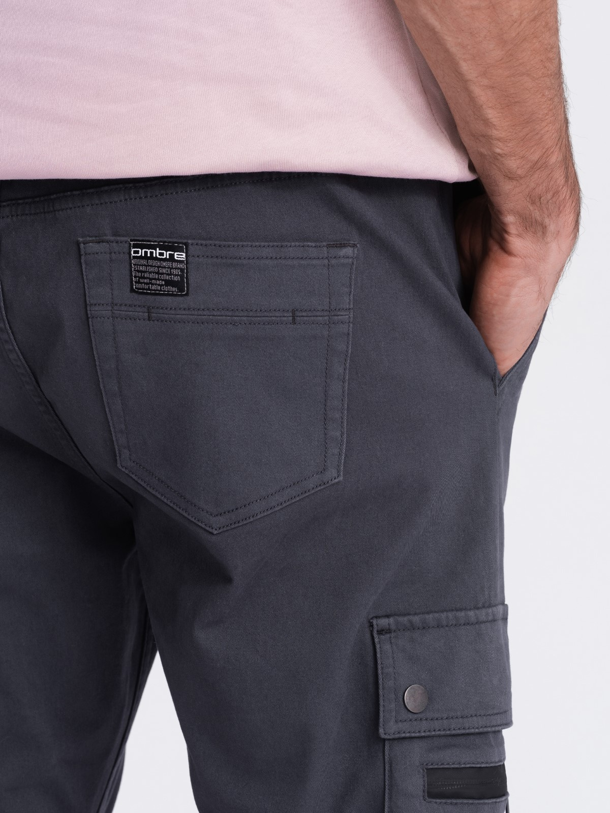 Ombre Men's JOGGER pants with zippered cargo pockets - graphite