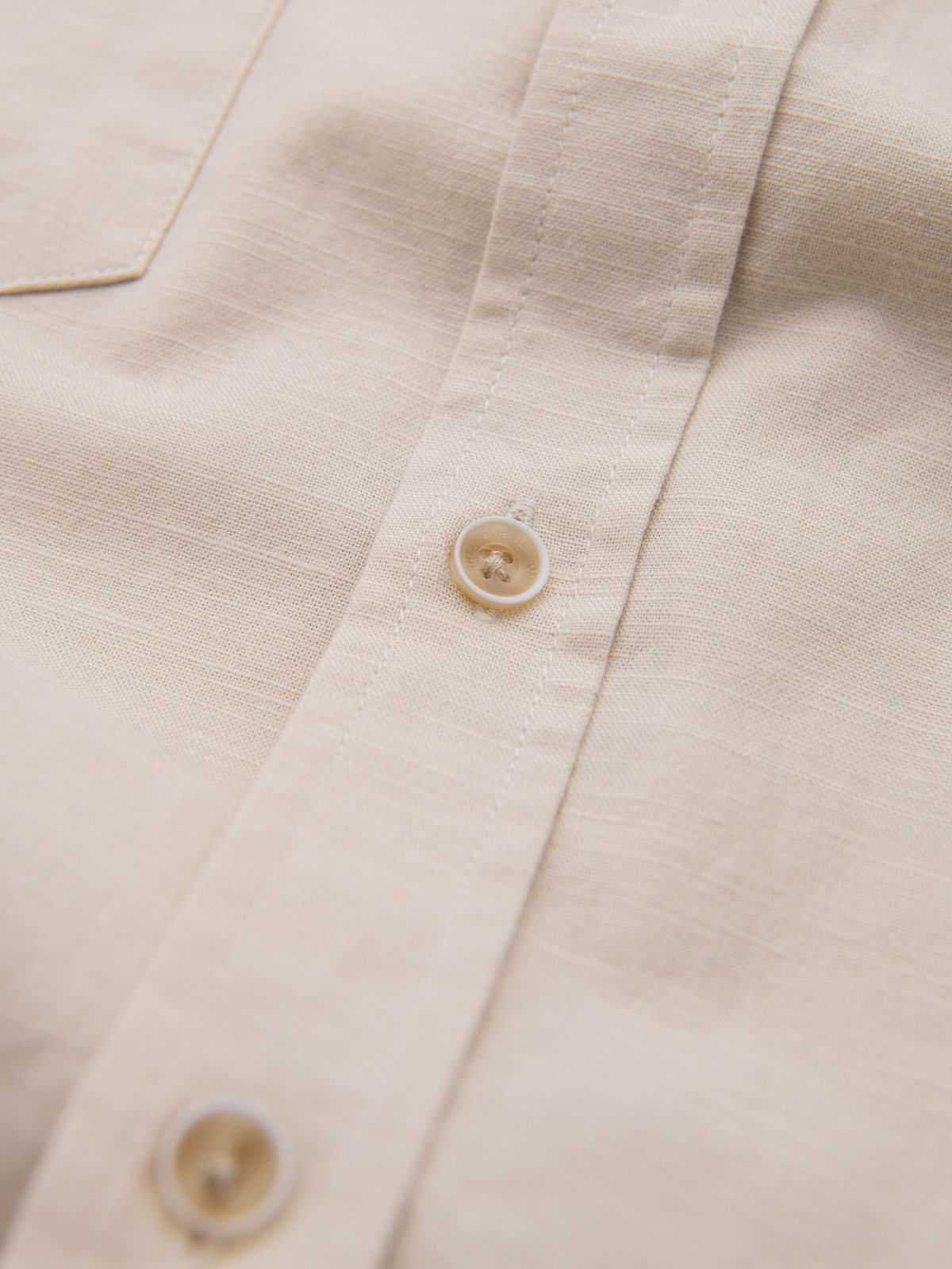 Ombre Men's linen shirt with classic collar and pockets REGULAR FIT - cream