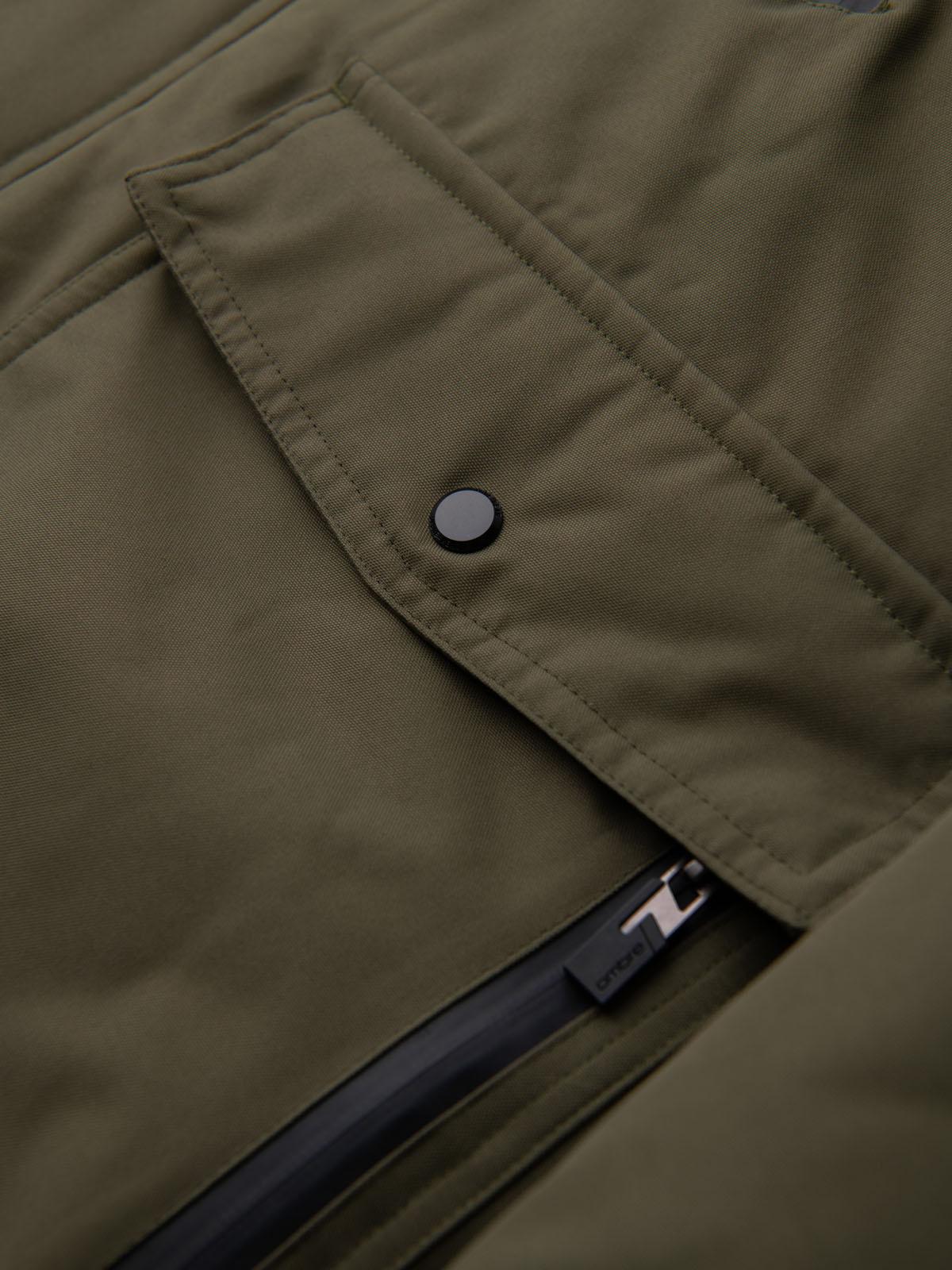 Ombre Alaskan men's winter jacket with detachable fur from the hood - dark olive green