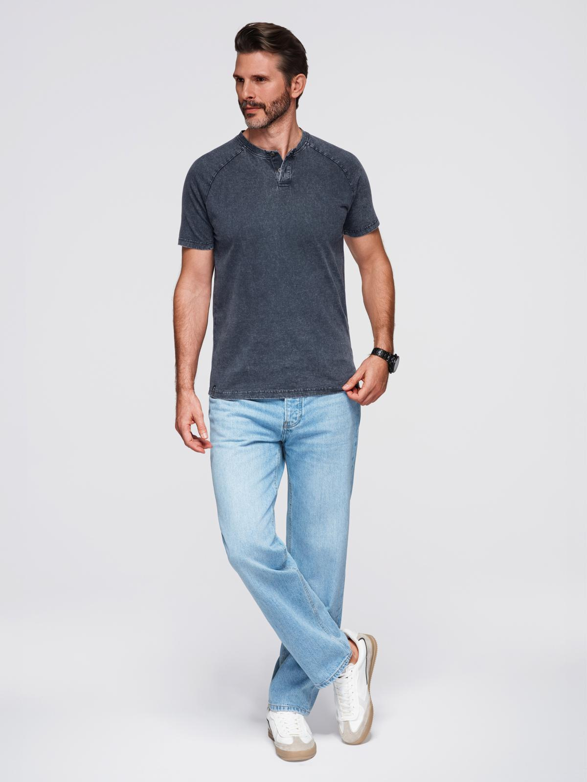 Ombre Men's t-shirt with wash effect and buttons at neckline - navy blue