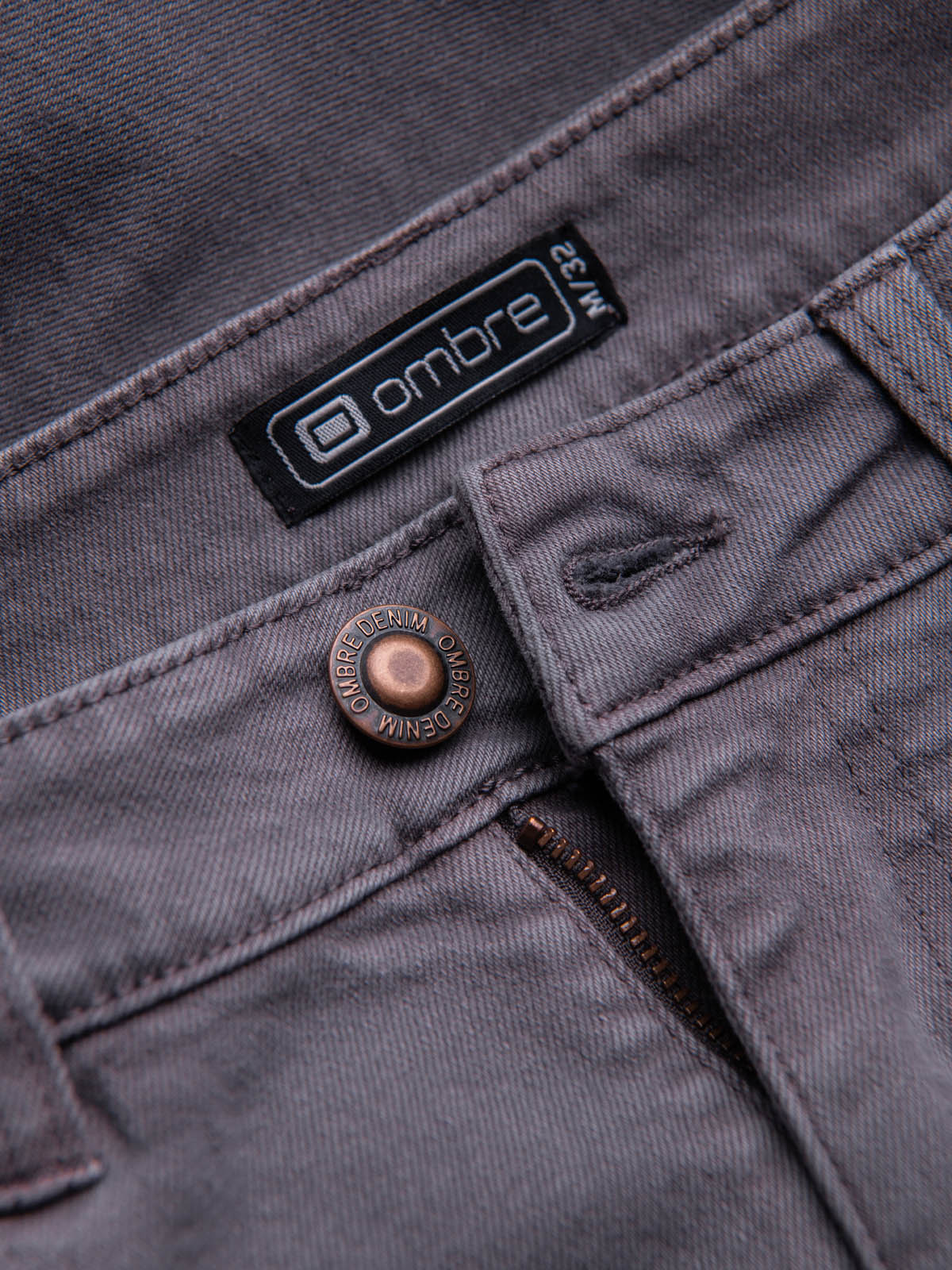 Pantaloni barbati, Ombre Basic