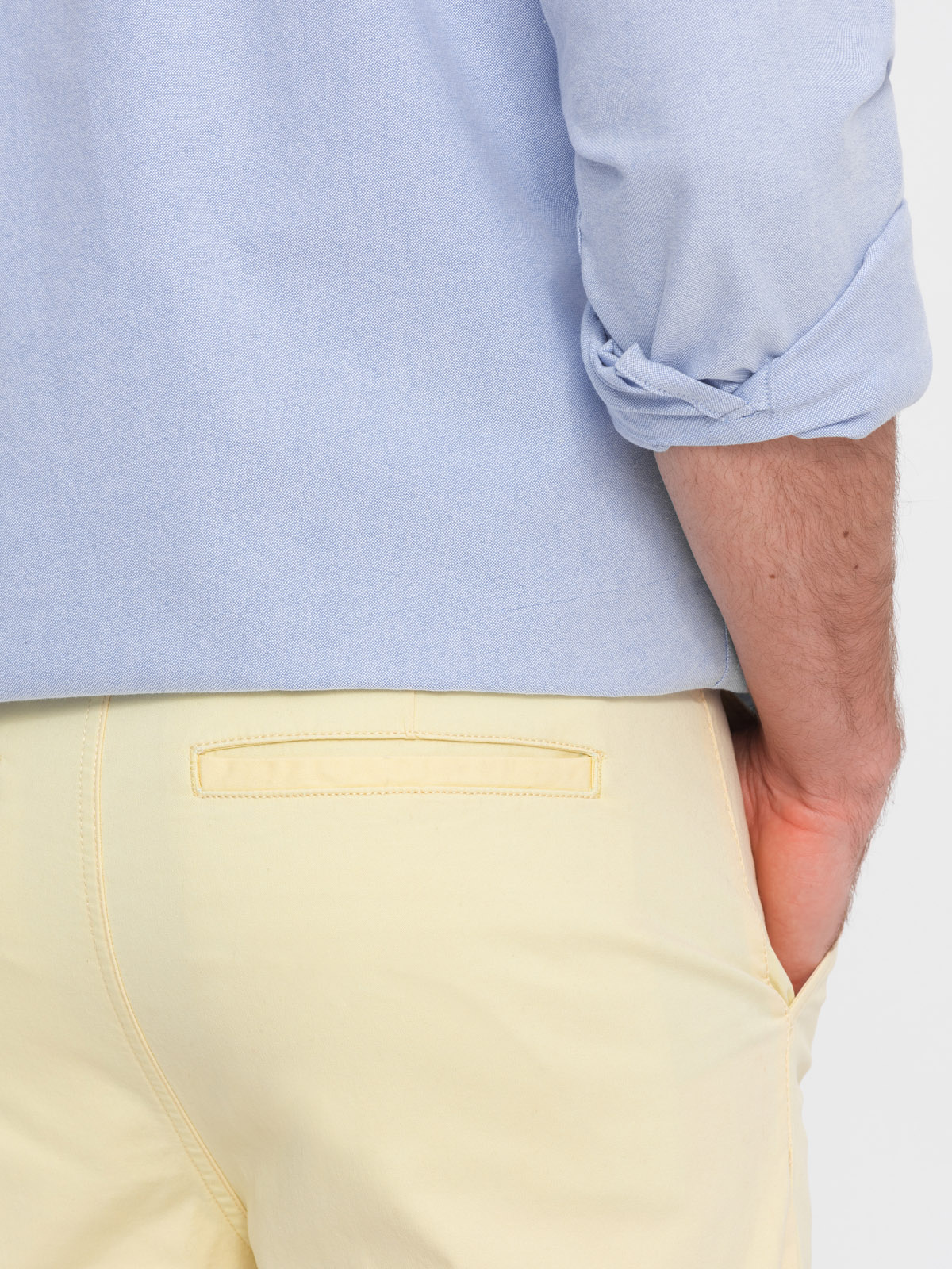 Ombre Men&#039;s chinos shorts with contrasting turn-up