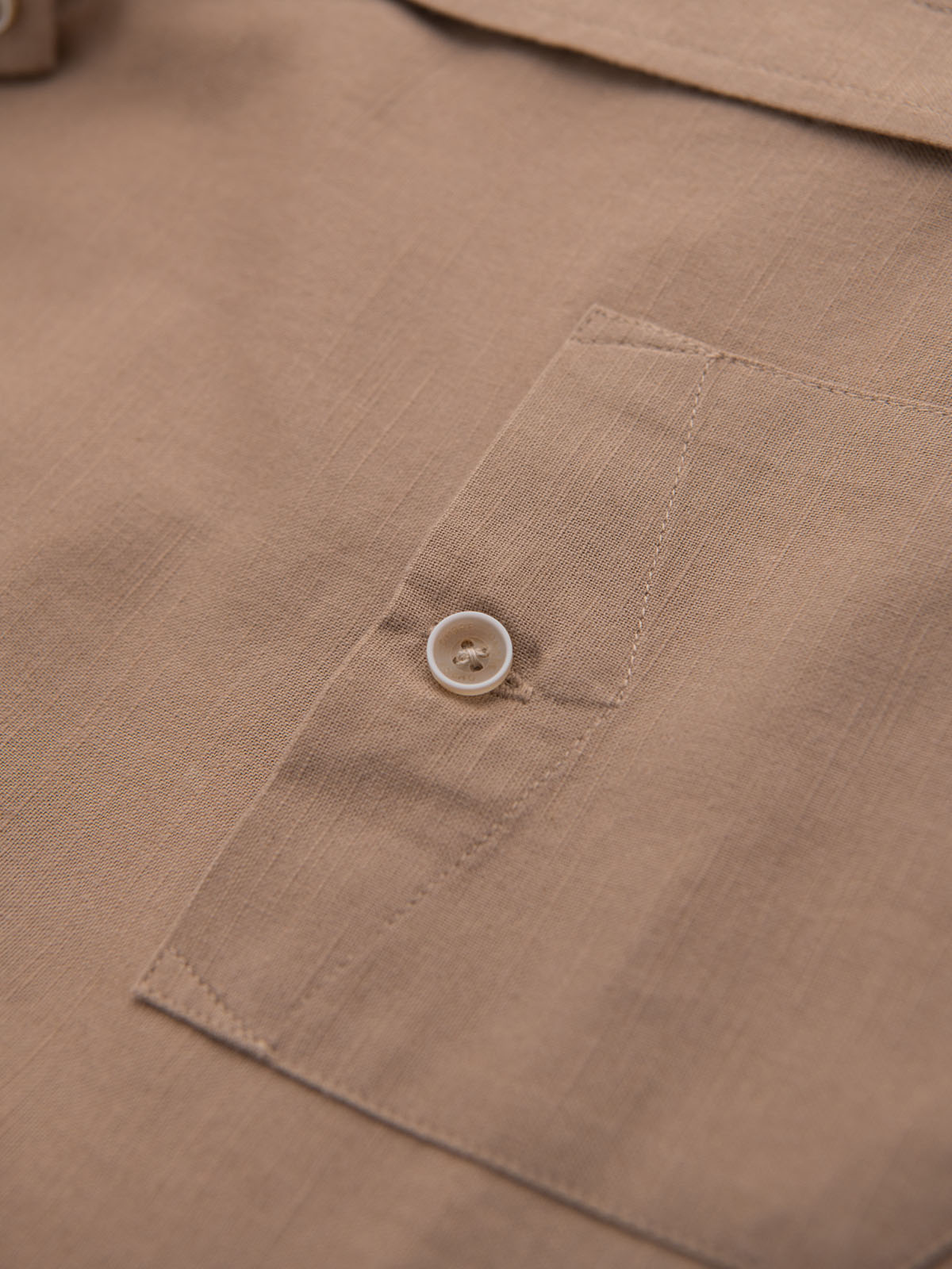 Ombre Men&#039;s linen shirt with classic collar and pockets REGULAR FIT - light brown