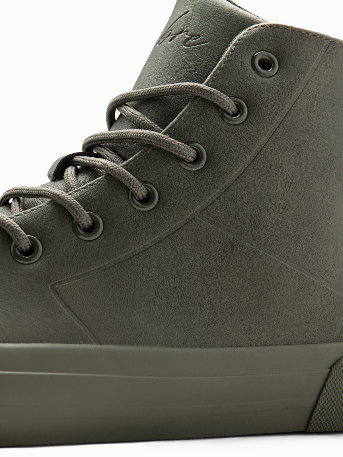 Ombre Men&#039;s high-top sneakers with rubber toecap - olive