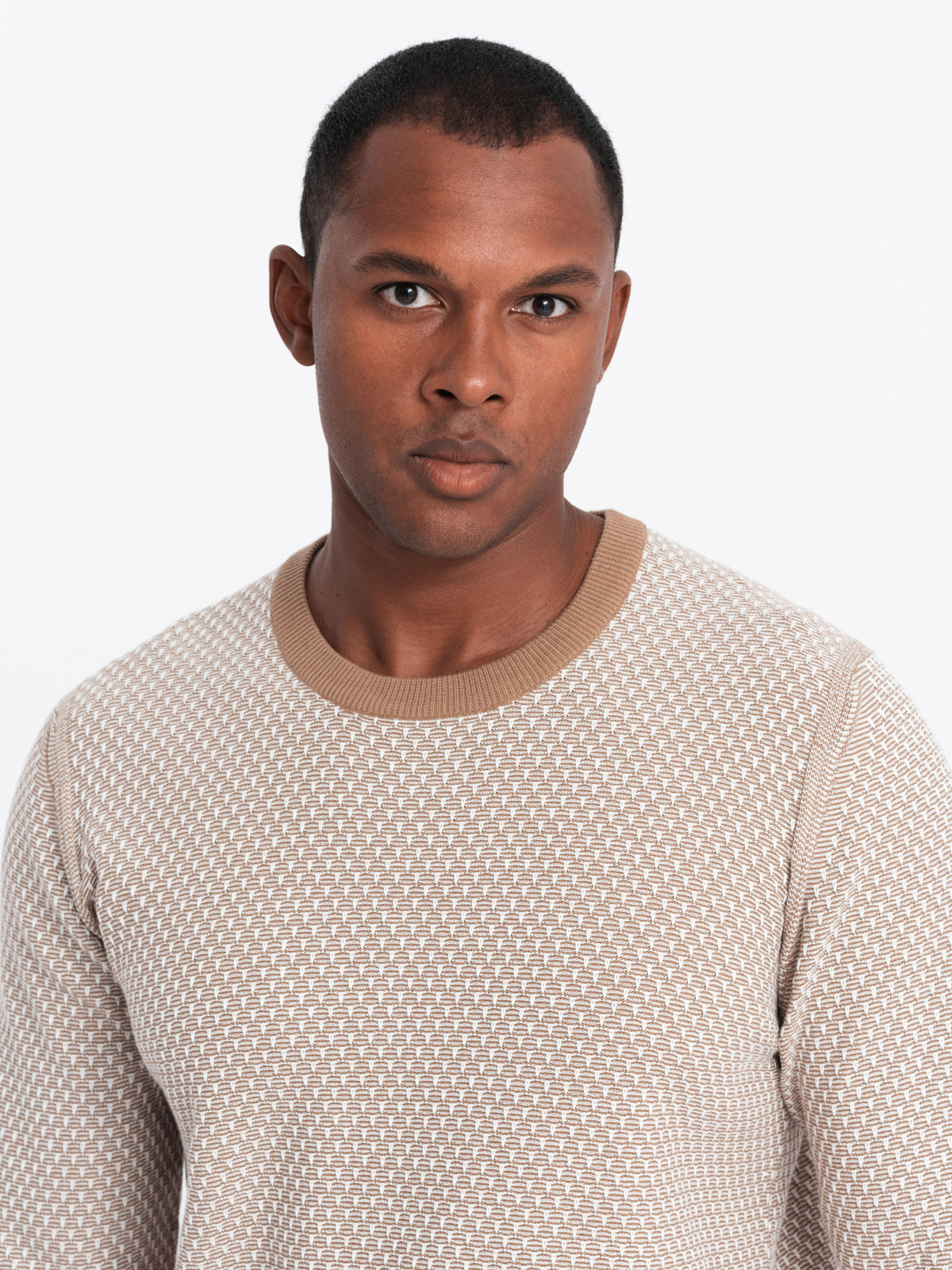 Ombre Men&#039;s RELAXED FIT knitted sweater with patterns - light brown