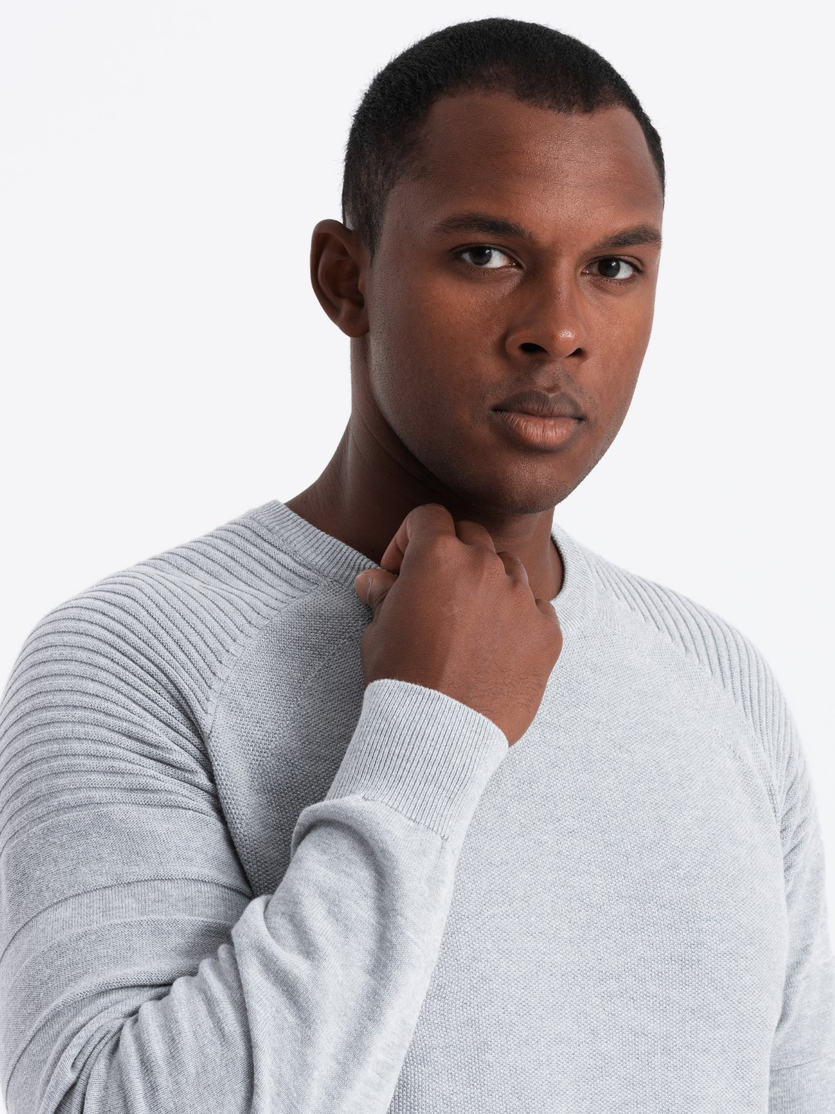 Ombre Men&#039;s raglan sweater with ribbed sleeves - grey melange