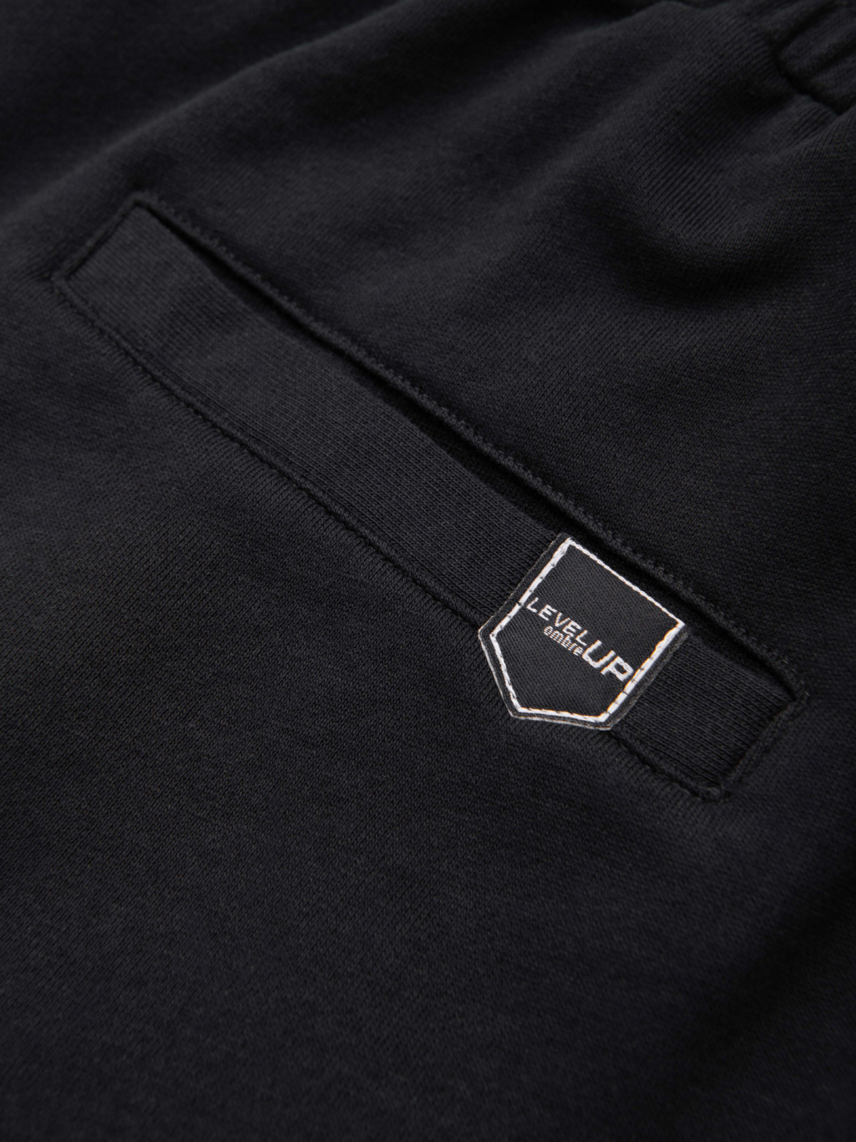 Ombre pánske REGULAR FIT kraťasy - čierne