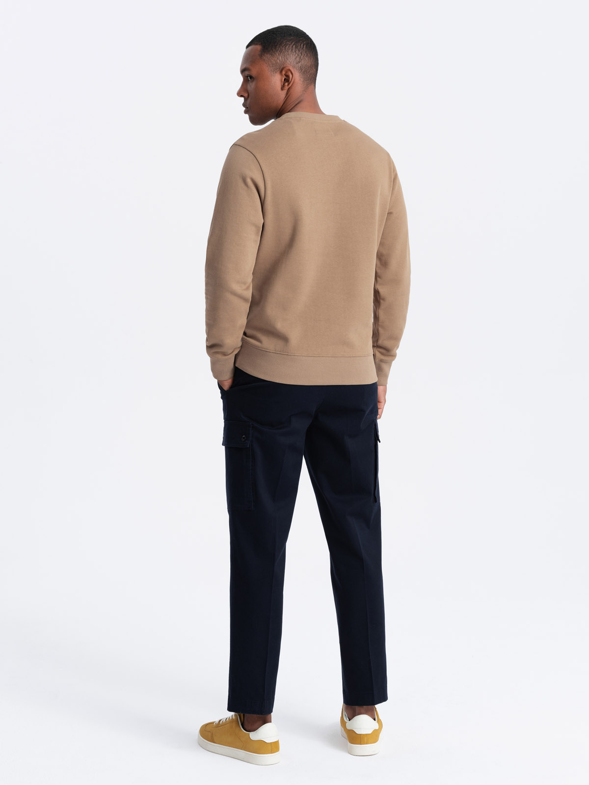 Ombre Men&#039;s BASIC sweatshirt with round neckline - brown