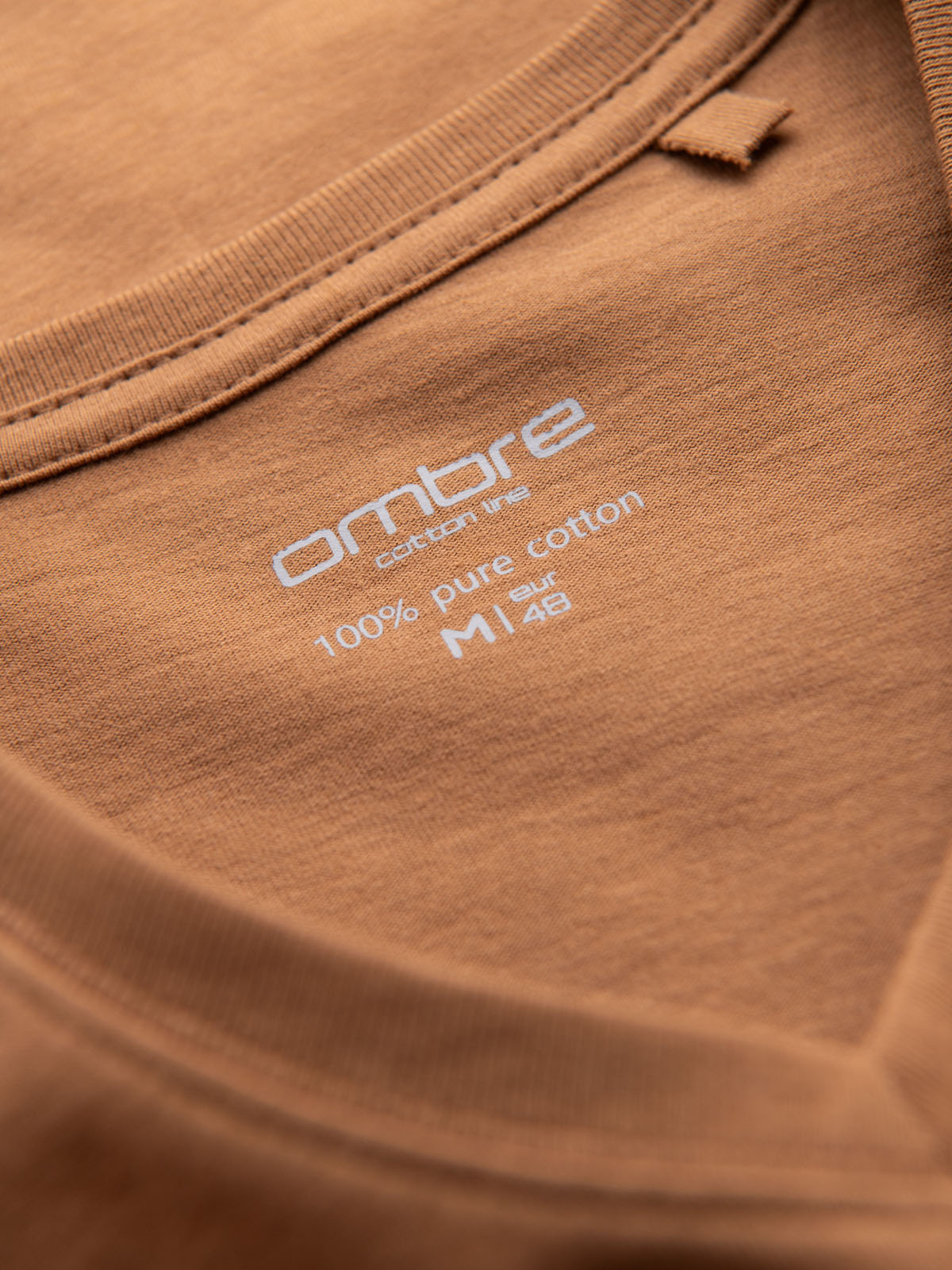 Ombre Men's BASIC classic cotton T-shirt with a v-neck - brown